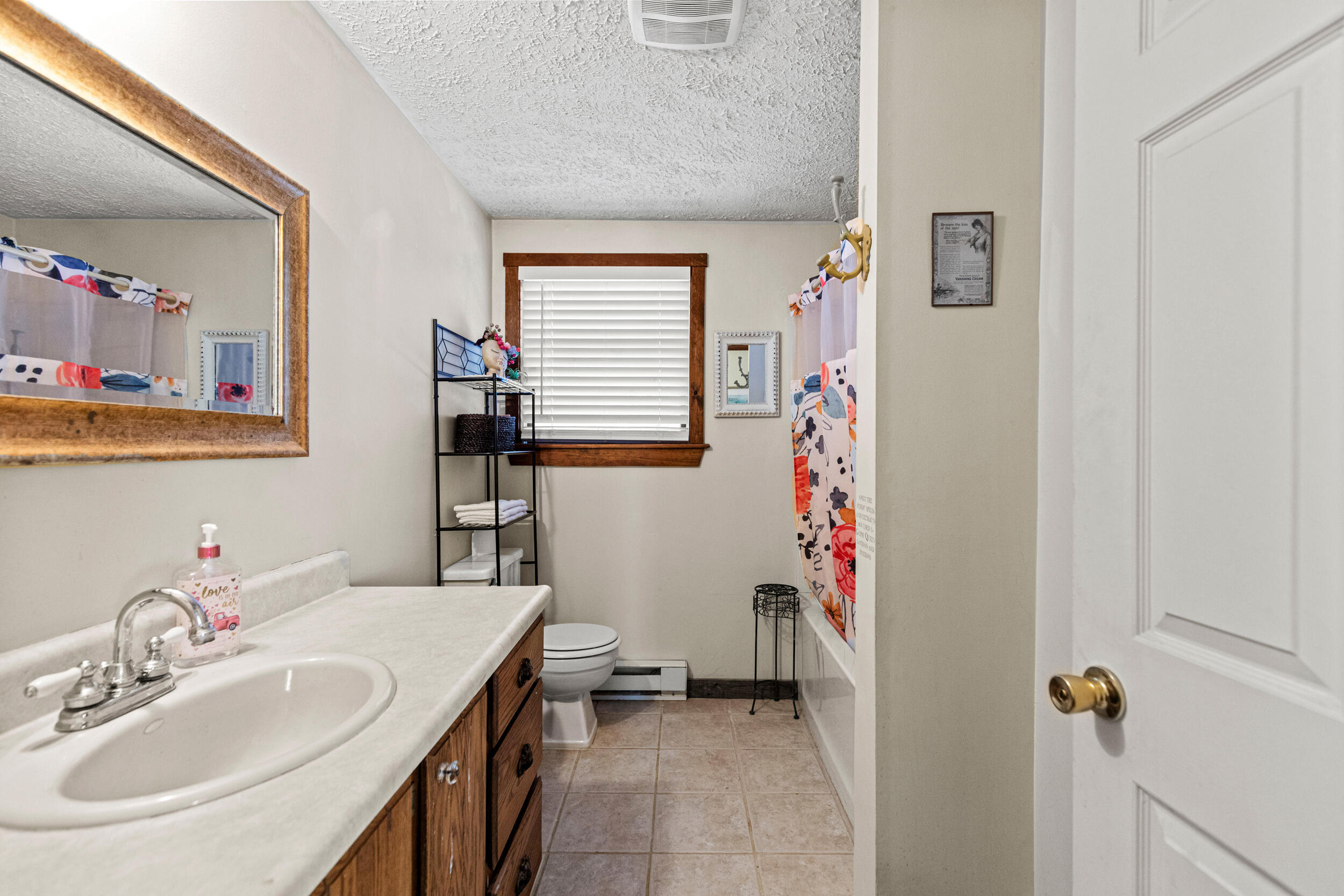 14 Ward Circle, 14