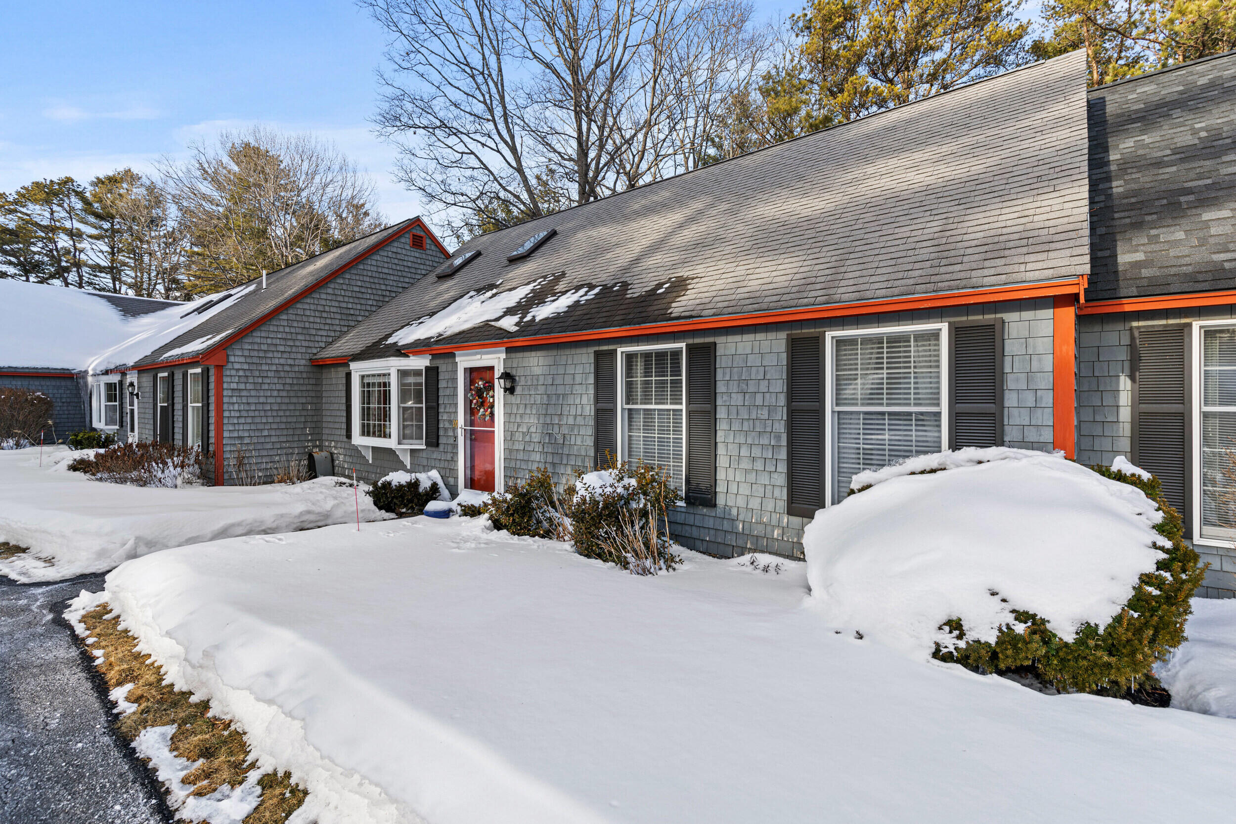 14 Ward Circle, 14