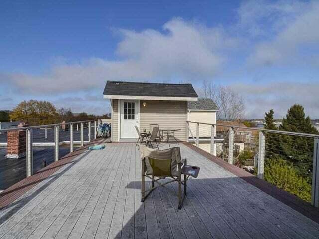 258 Danforth Street, 1