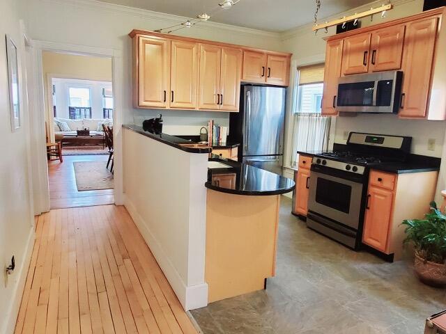 258 Danforth Street, 1