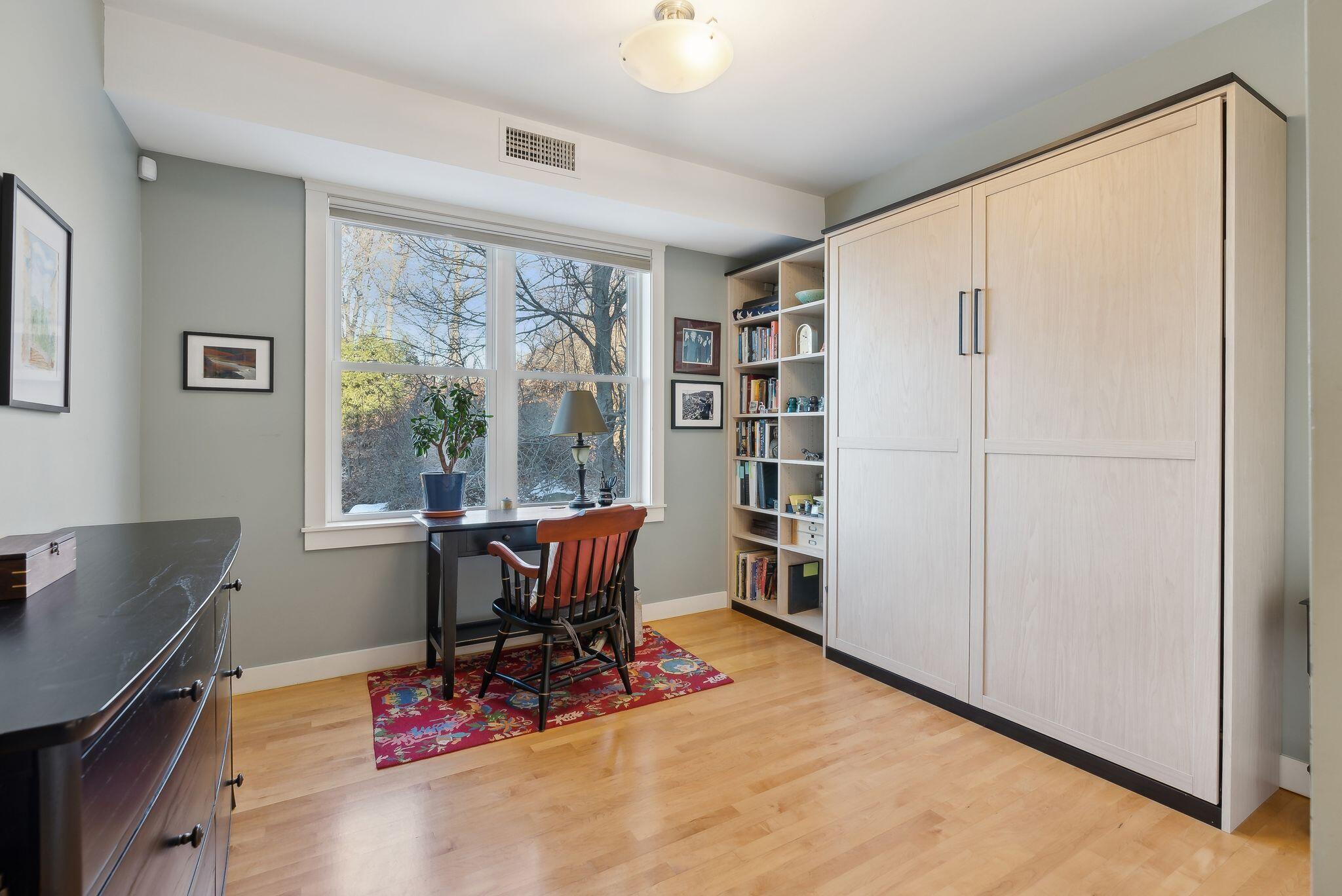135 Sheridan Street, 303