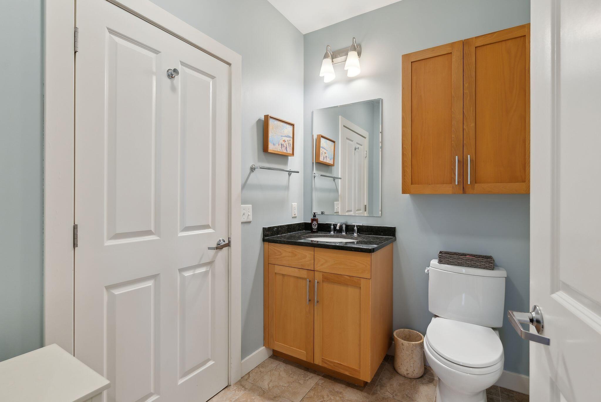 135 Sheridan Street, 303