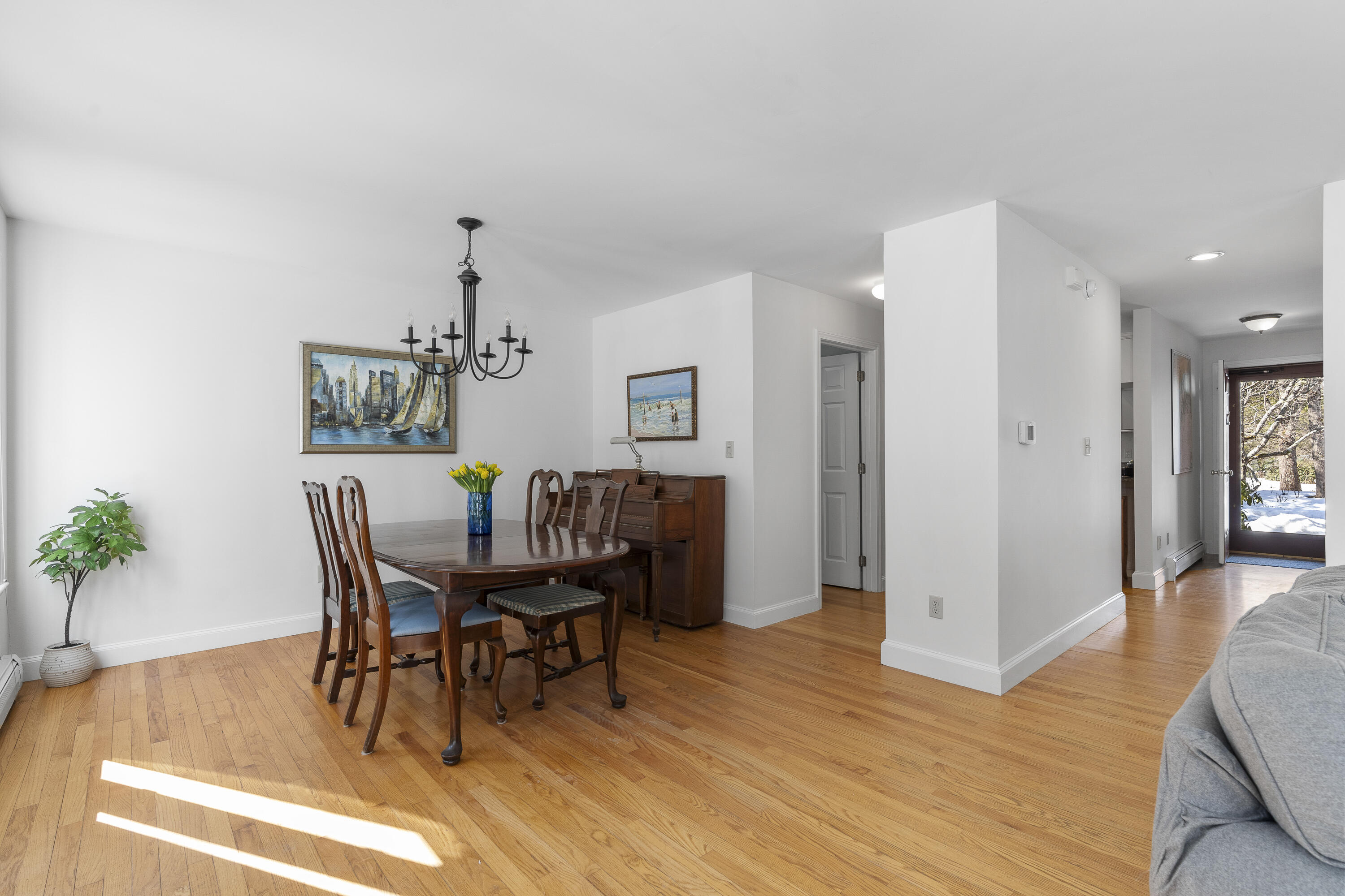 6 Juneberry Court, 6