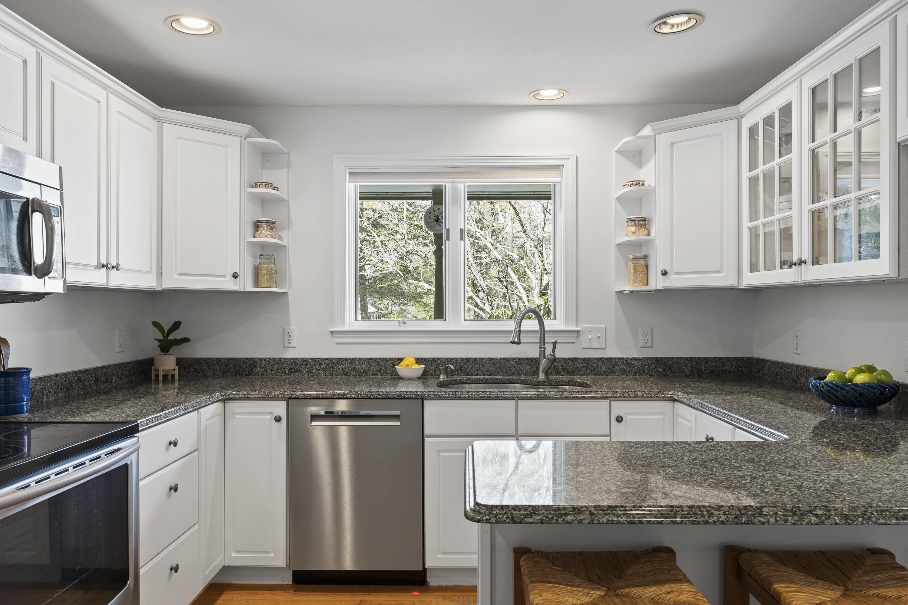 6 Juneberry Court, 6