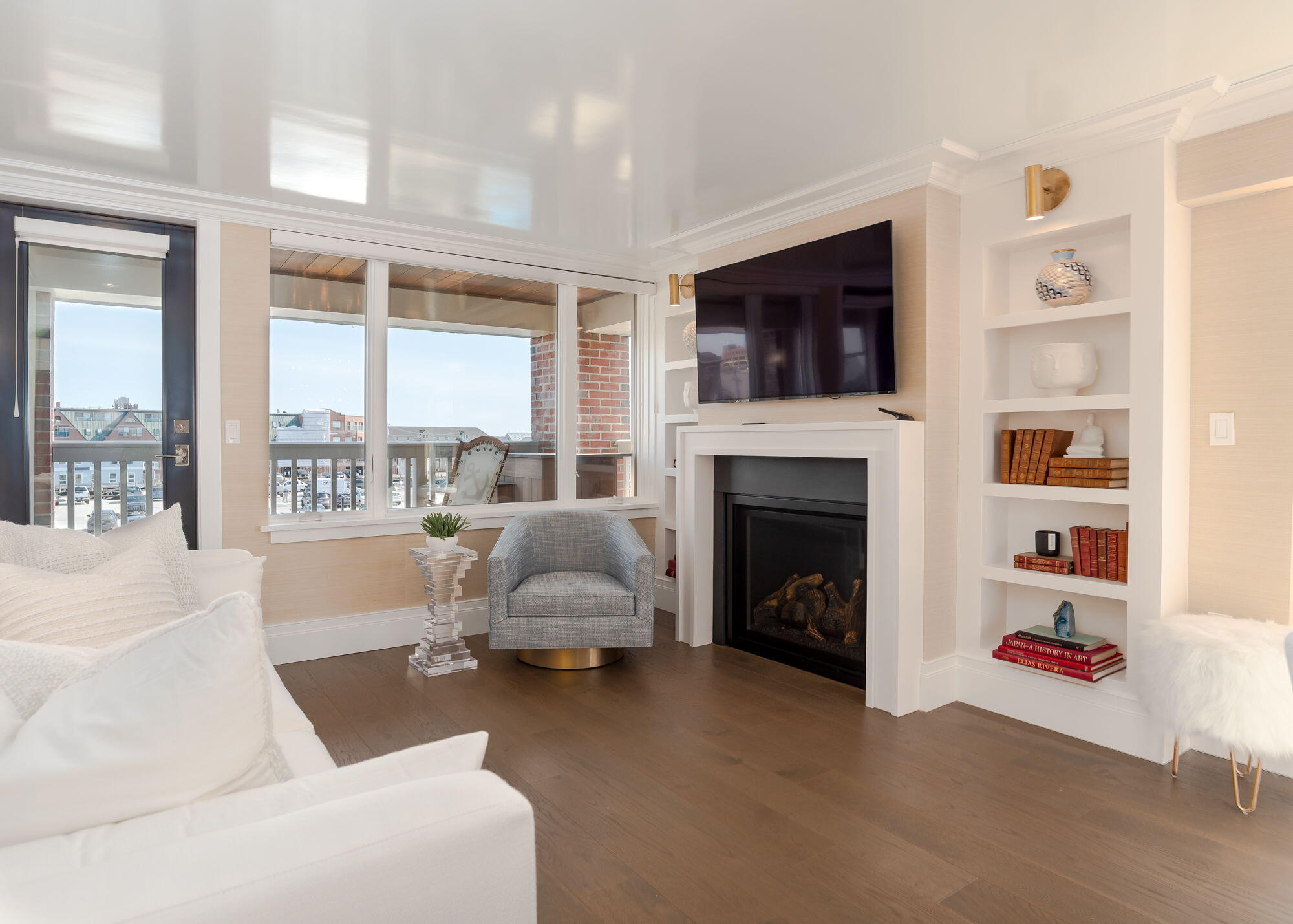 711 Chandlers Wharf, 711