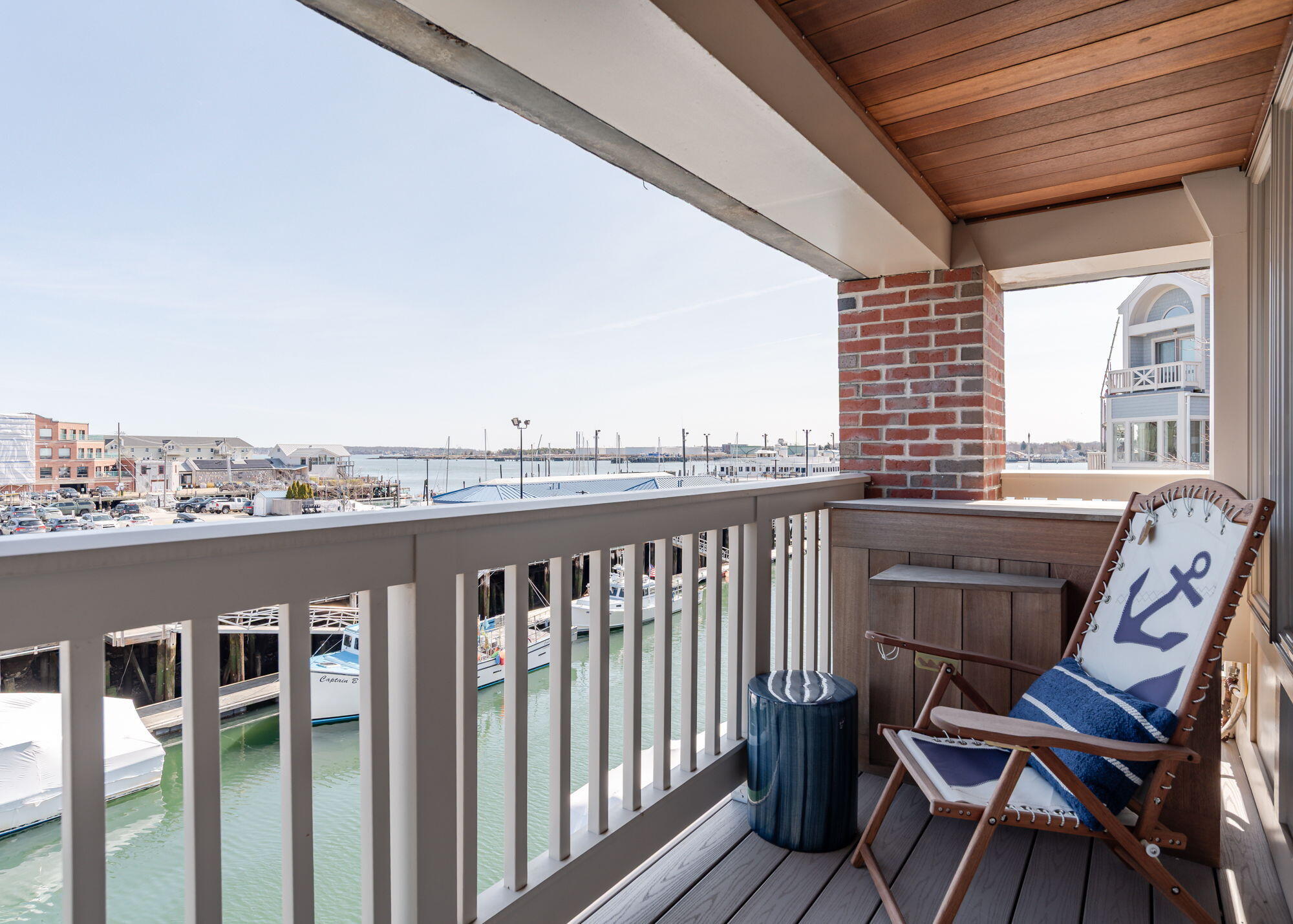 711 Chandlers Wharf, 711