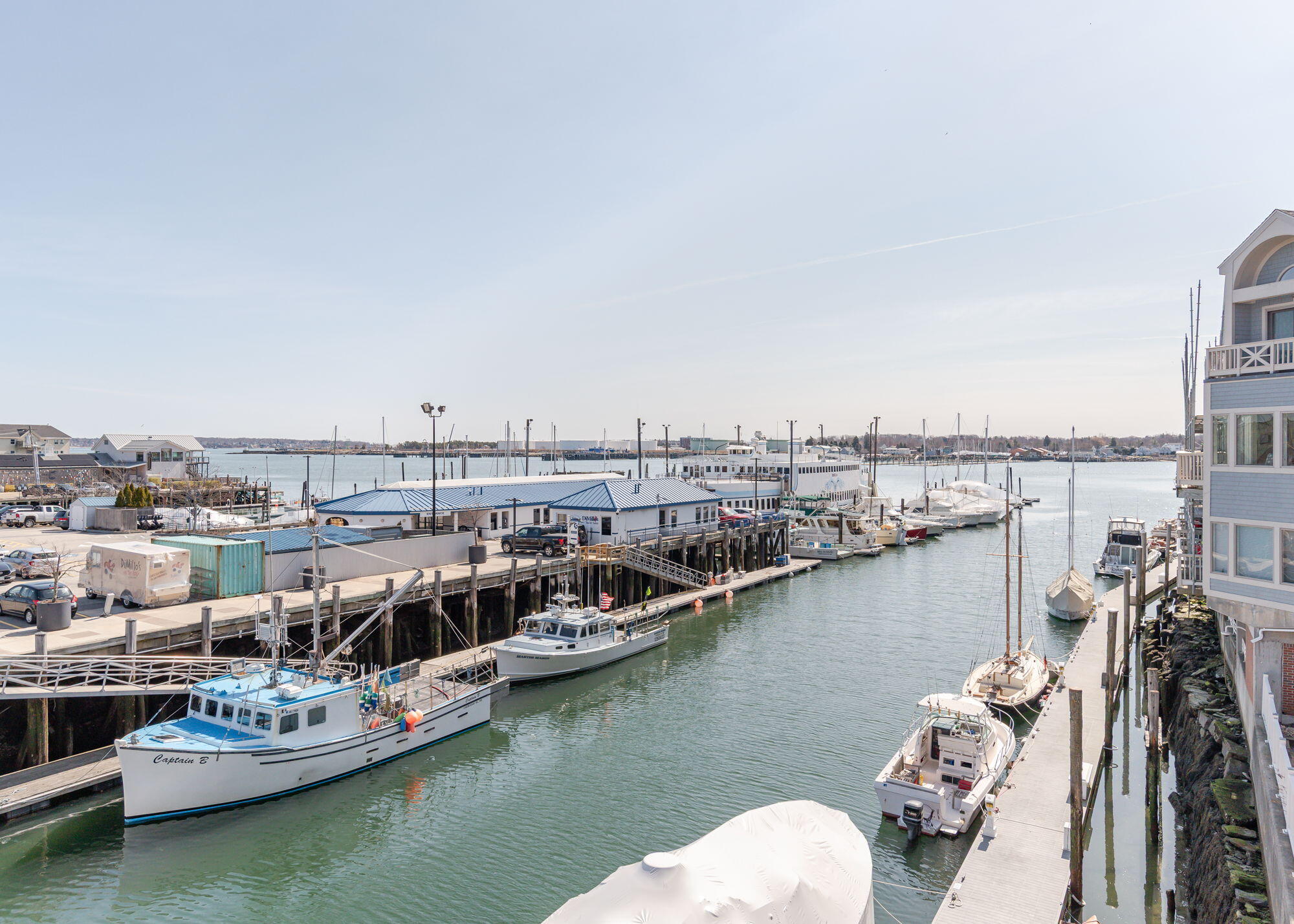 711 Chandlers Wharf, 711