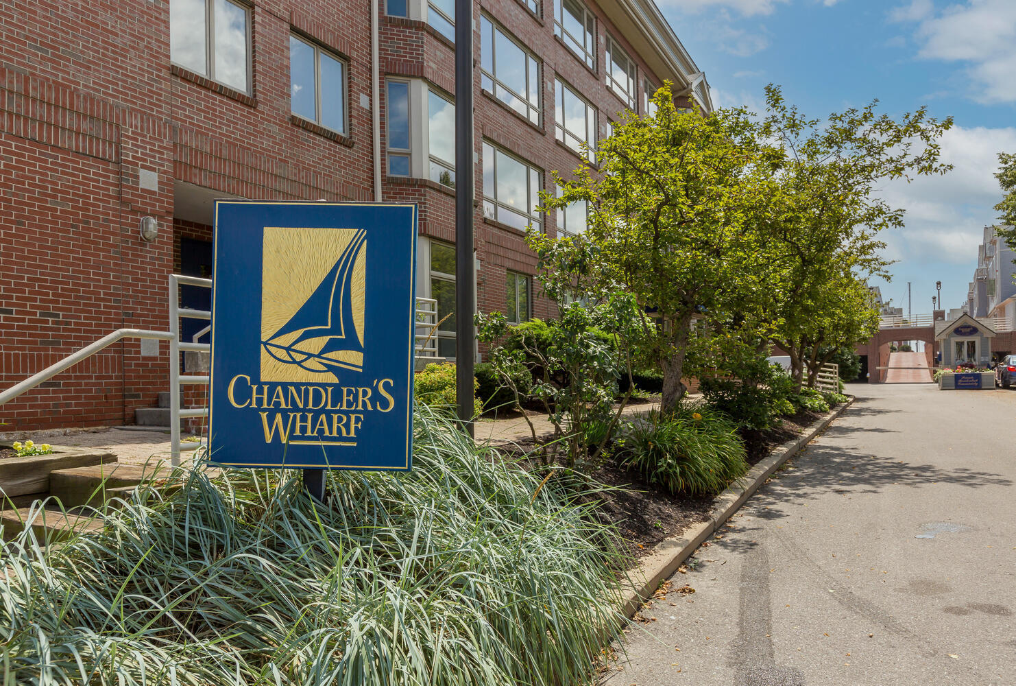 711 Chandlers Wharf, 711