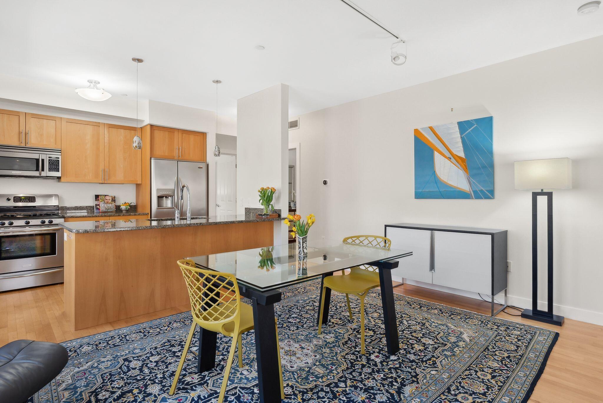 135 Sheridan Street, 307