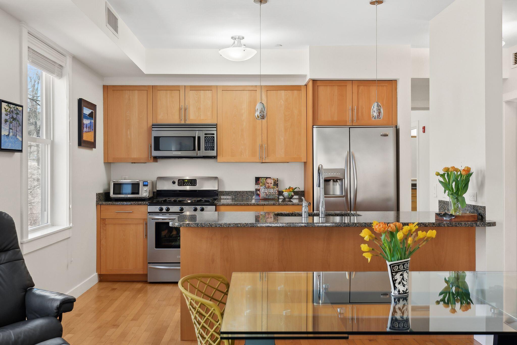 135 Sheridan Street, 307