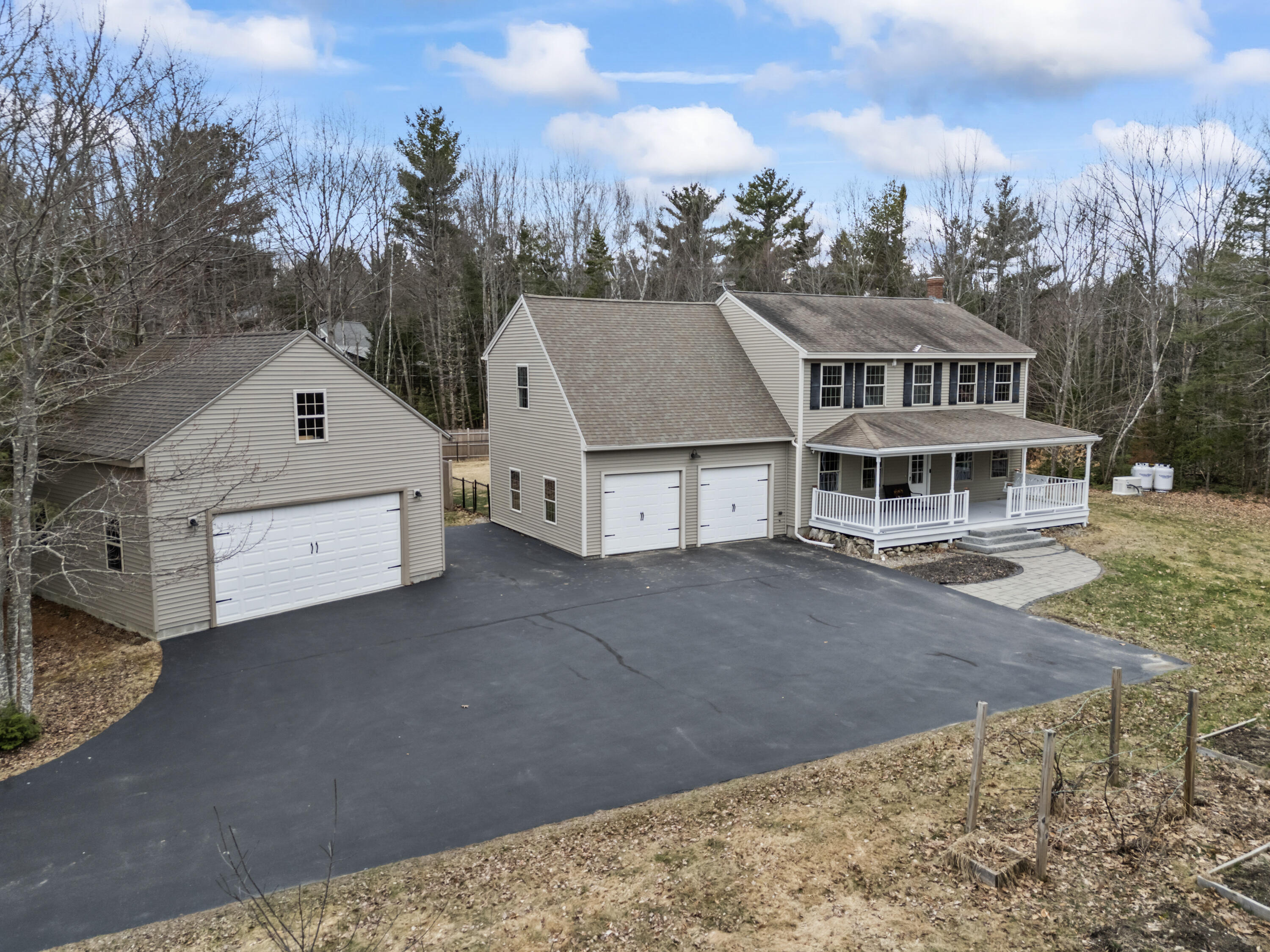 33 Beaver Woods Drive