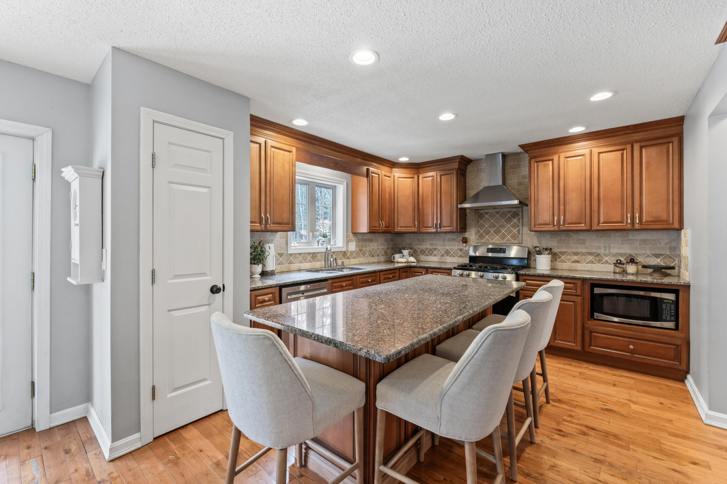 33 Beaver Woods Drive