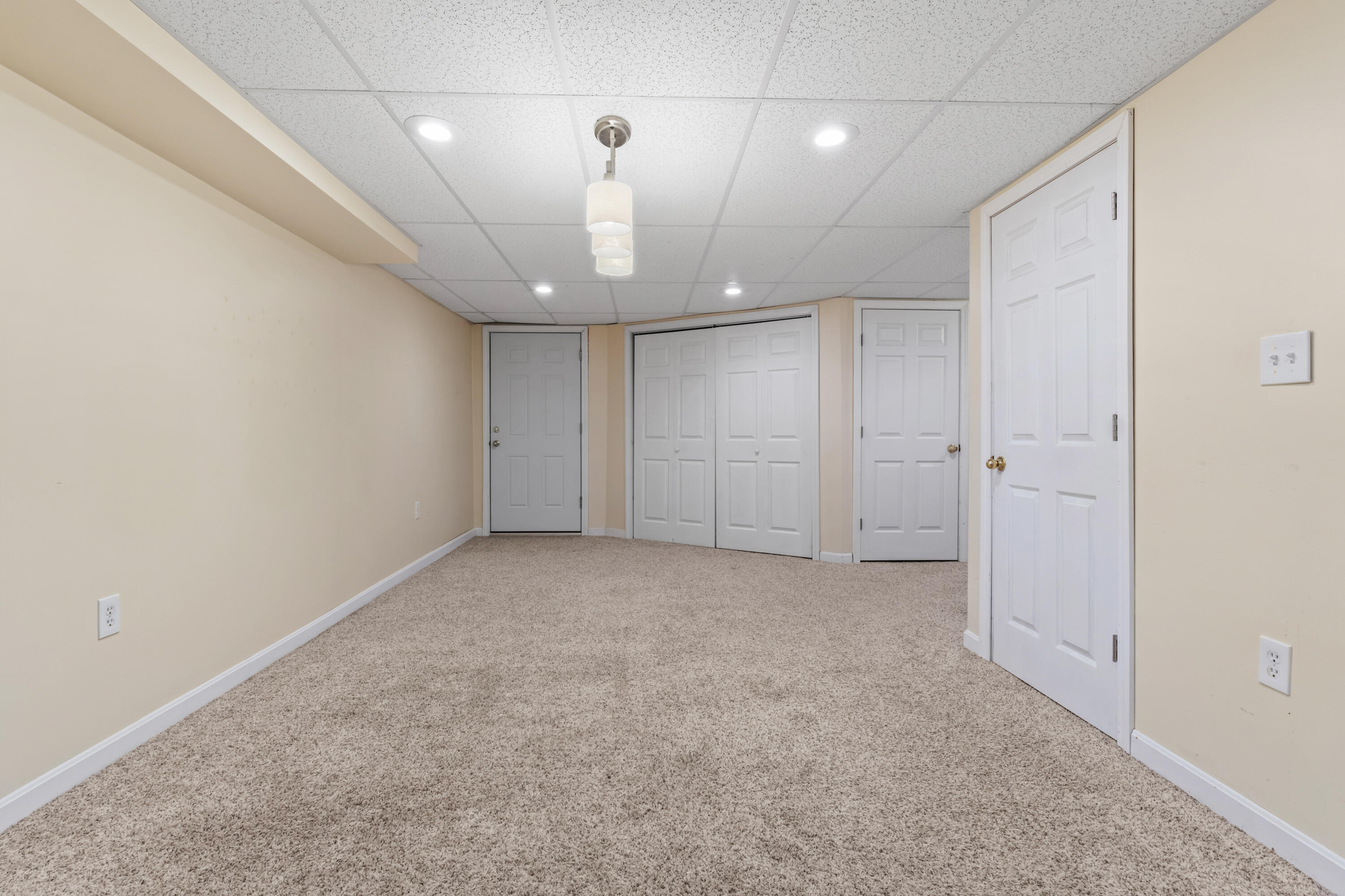 33 Beaver Woods Drive