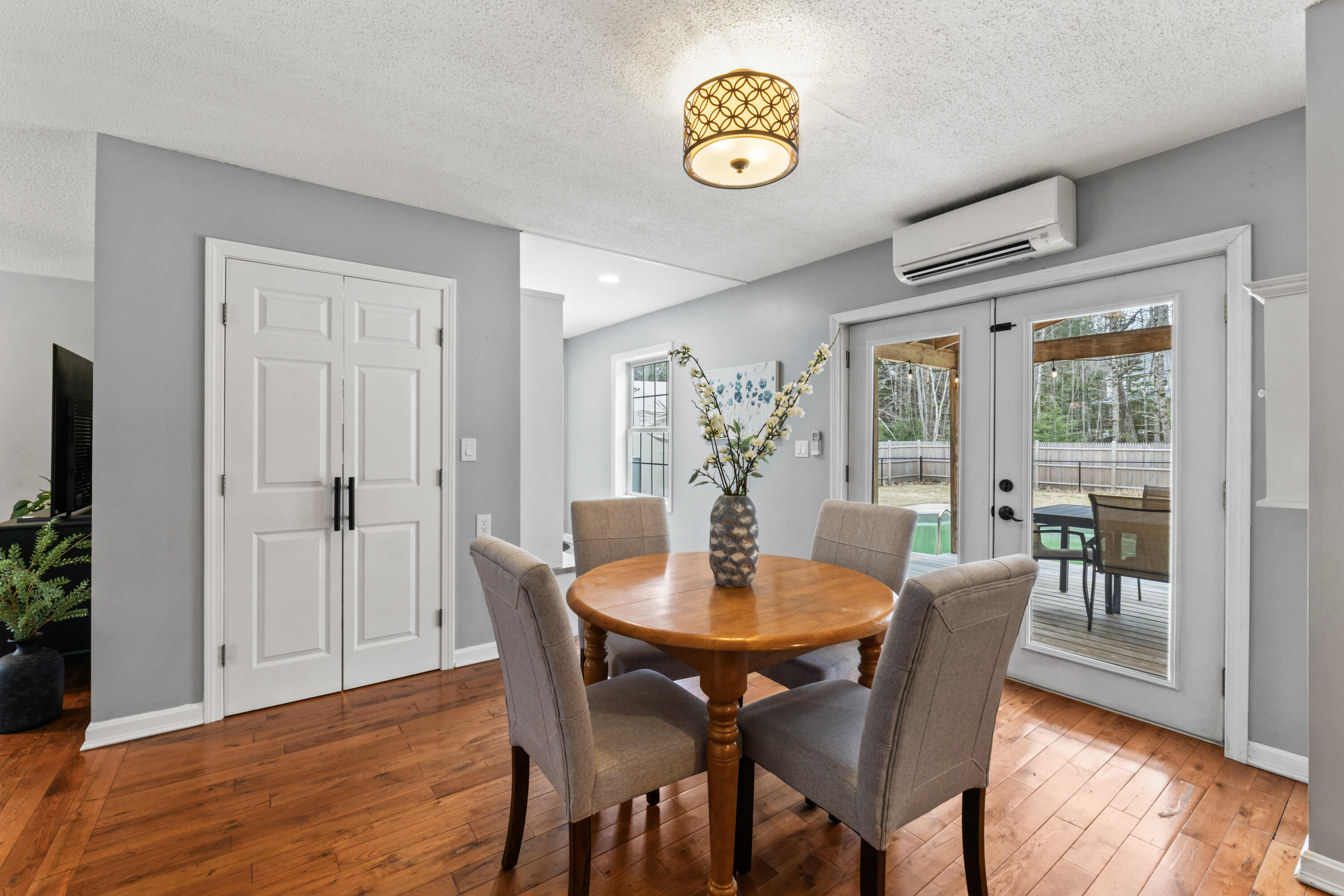 33 Beaver Woods Drive