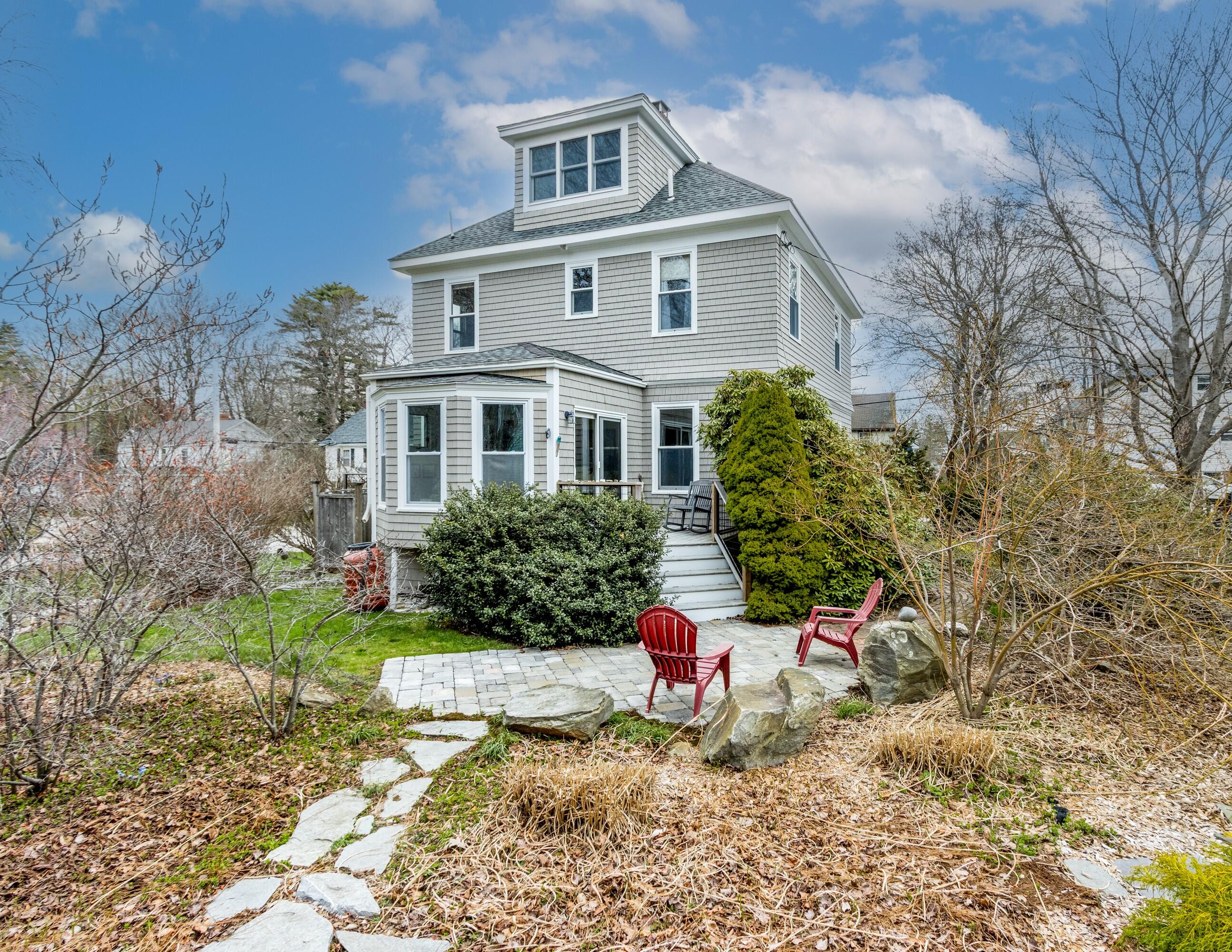 41 Warren Avenue