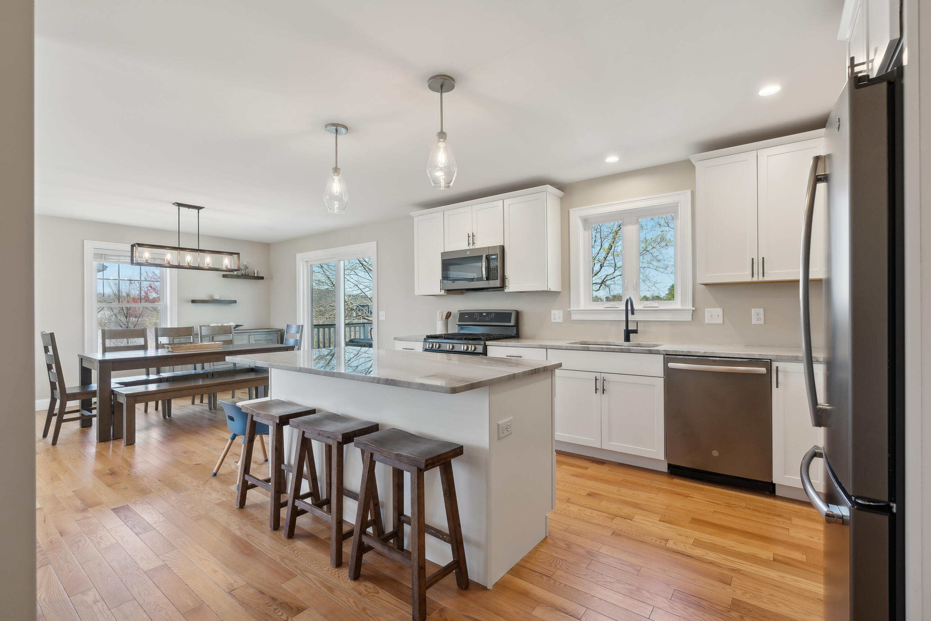 26 Stillwater Drive, 4