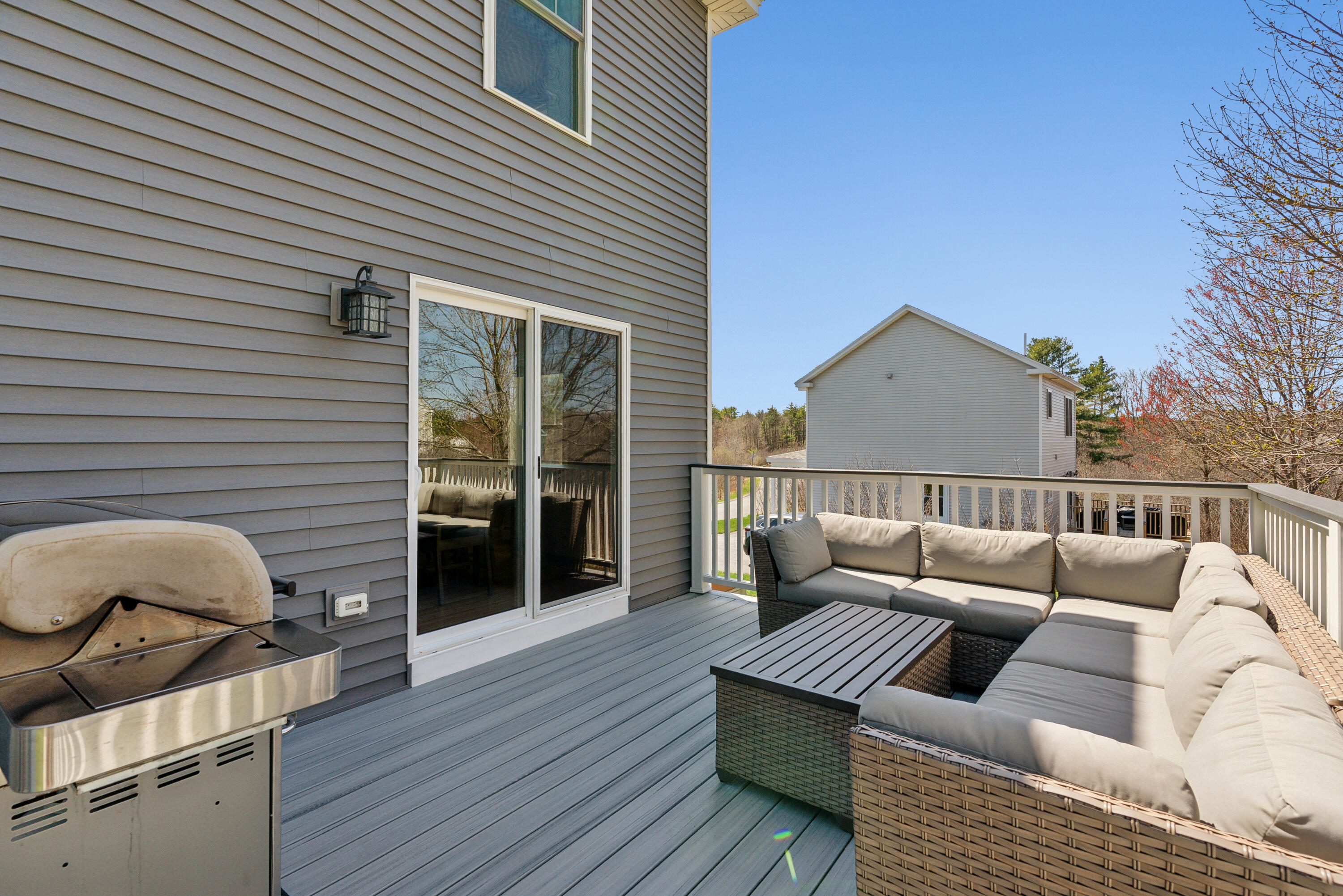 26 Stillwater Drive, 4