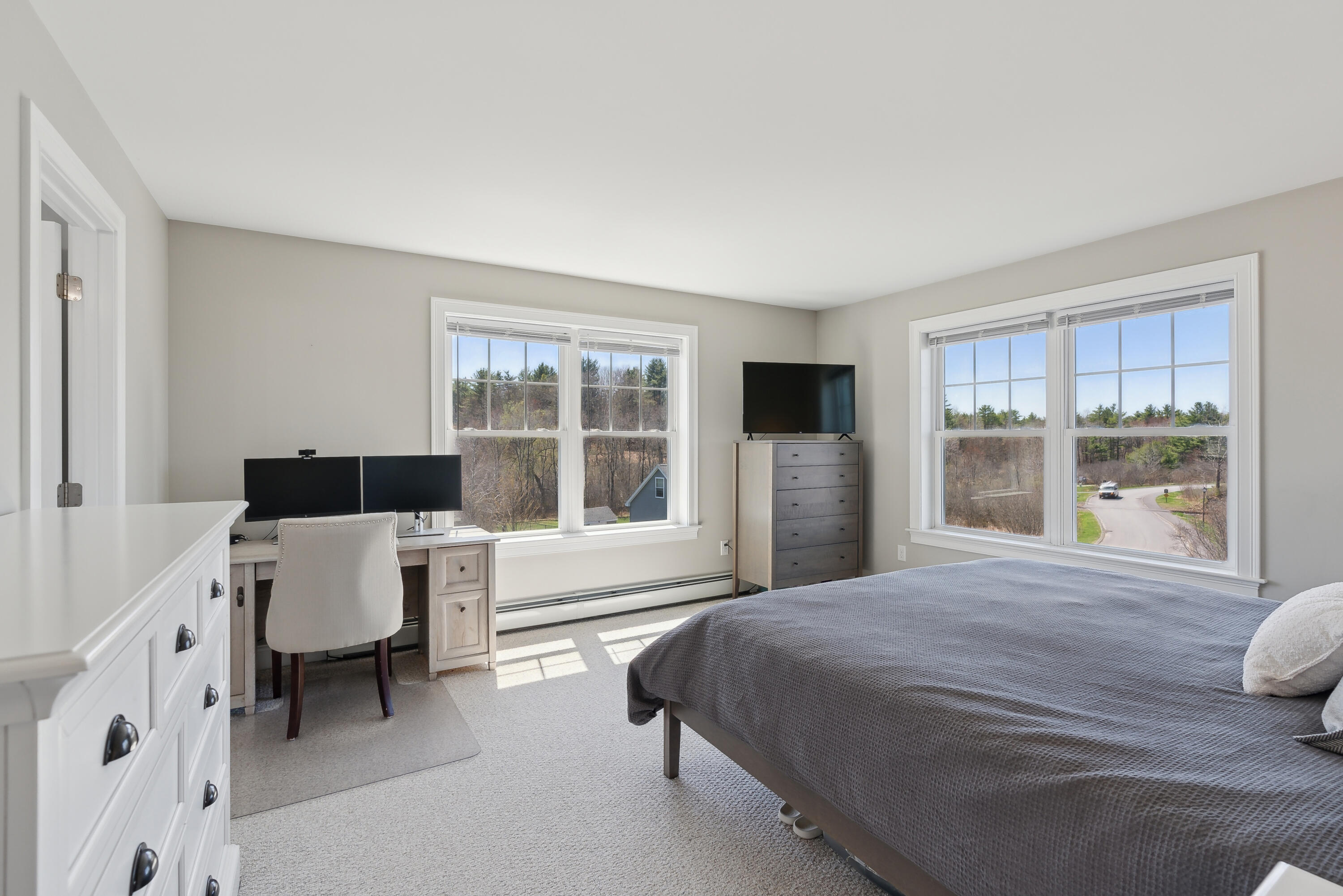 26 Stillwater Drive, 4