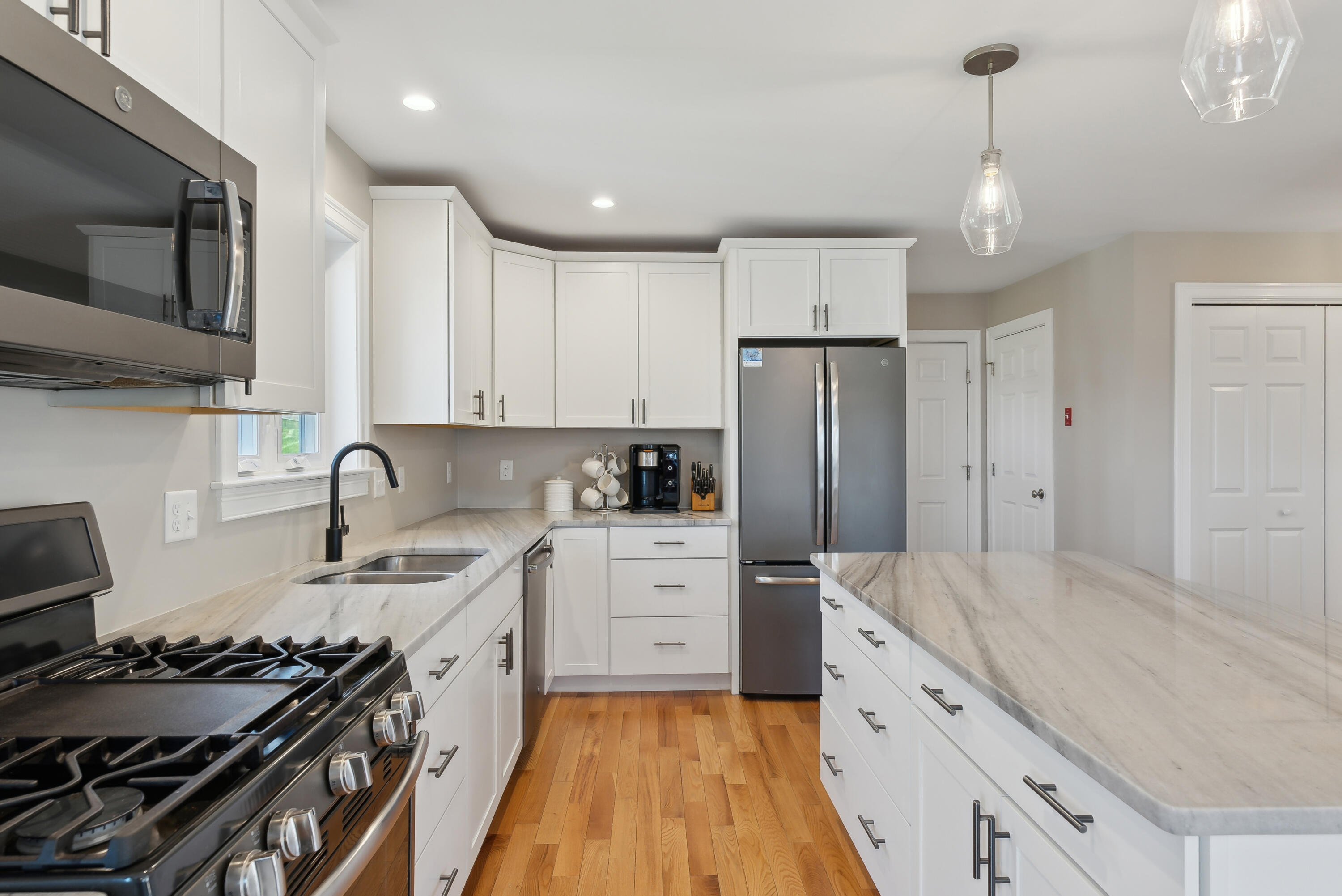 26 Stillwater Drive, 4