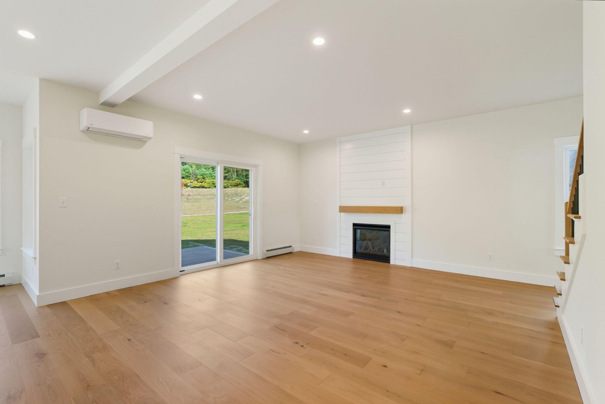 9 Feldspar Lane, 5