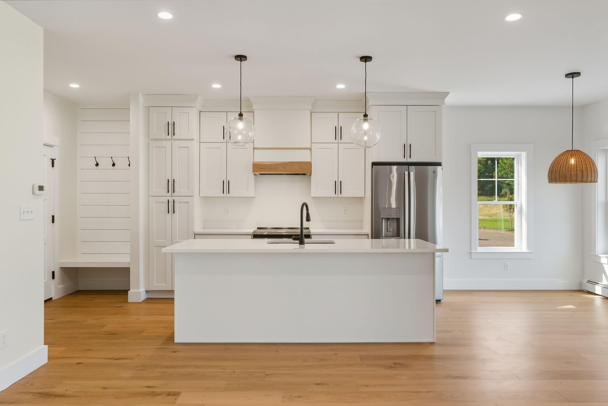 9 Feldspar Lane, 5