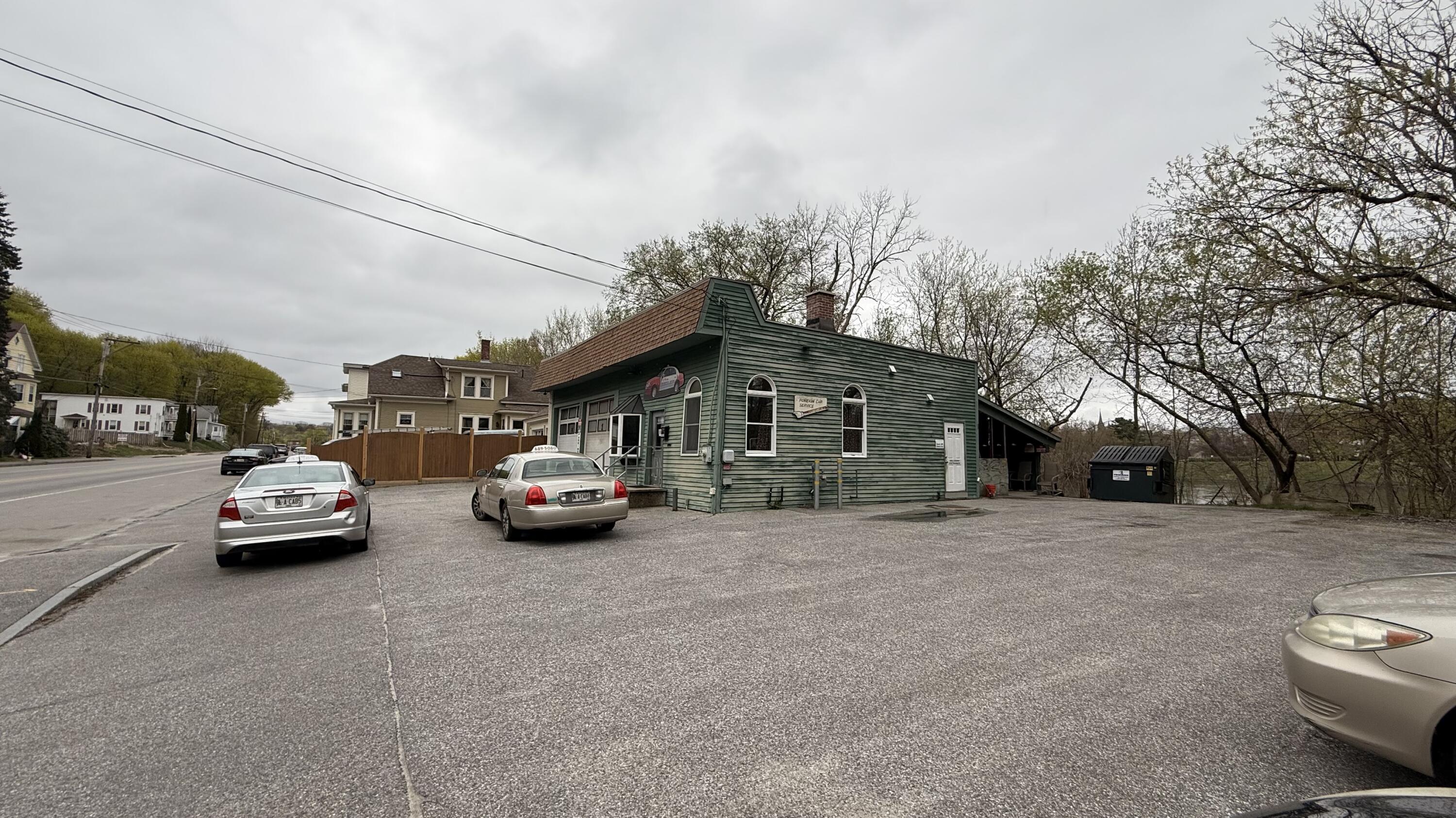 140 Riverside Drive