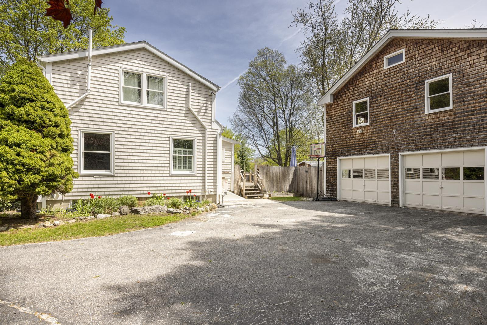 431 East Main Street