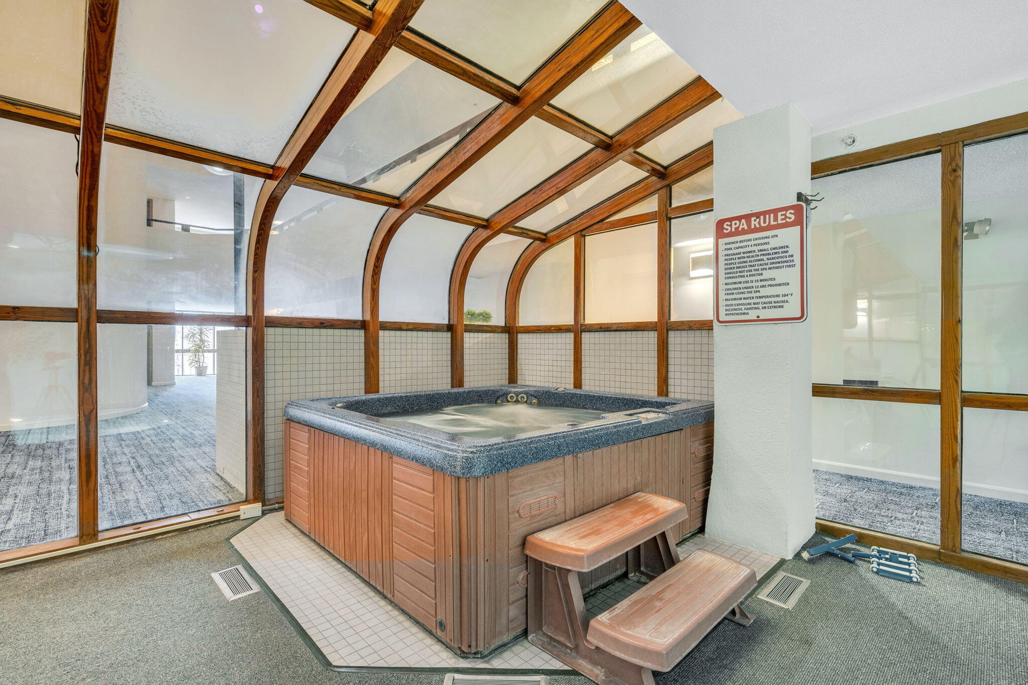 215 E Grand Avenue, 206