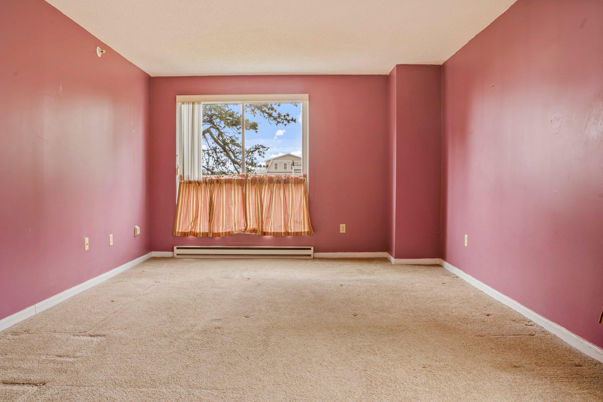 215 E Grand Avenue, 206