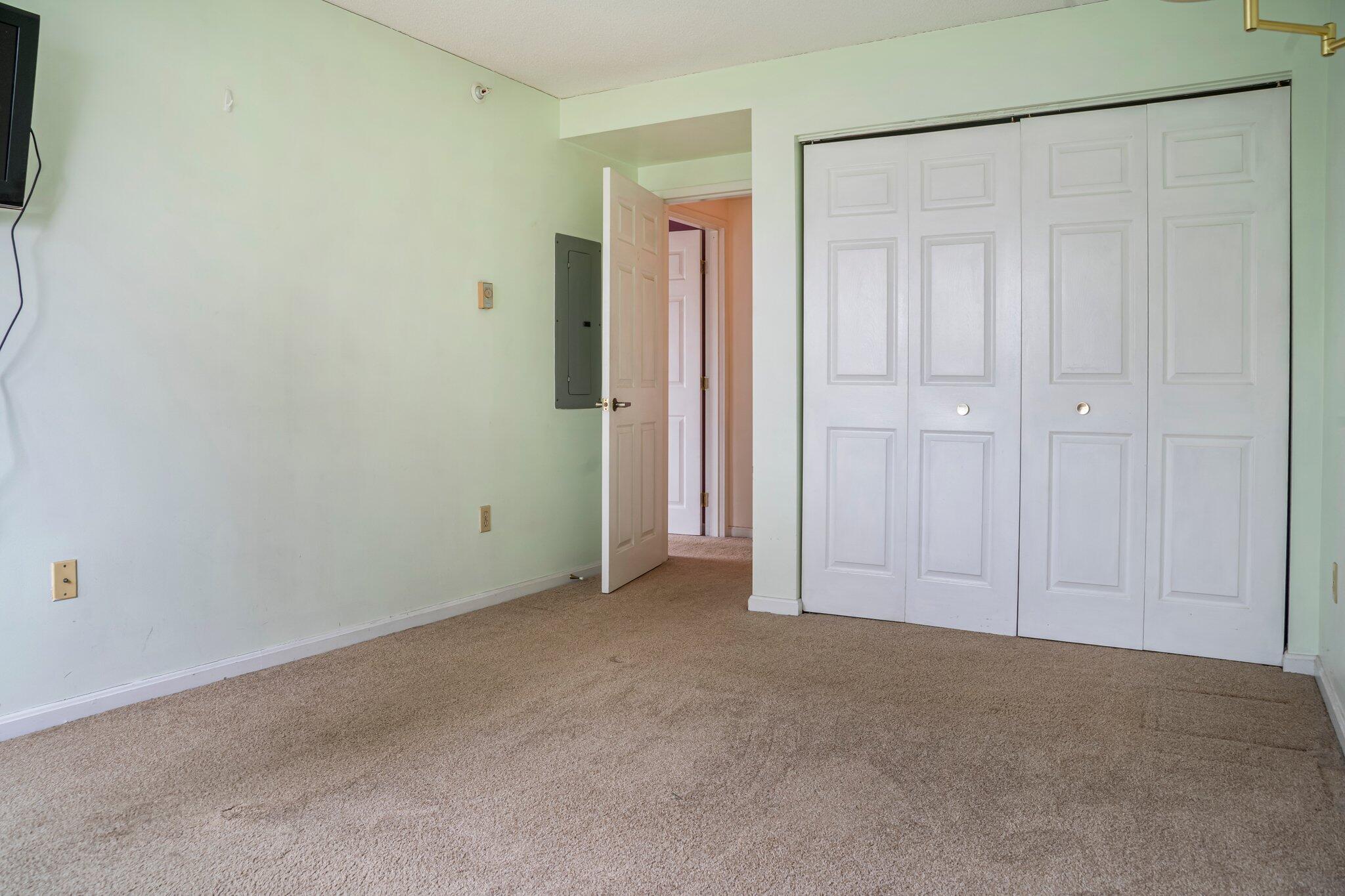 215 E Grand Avenue, 206