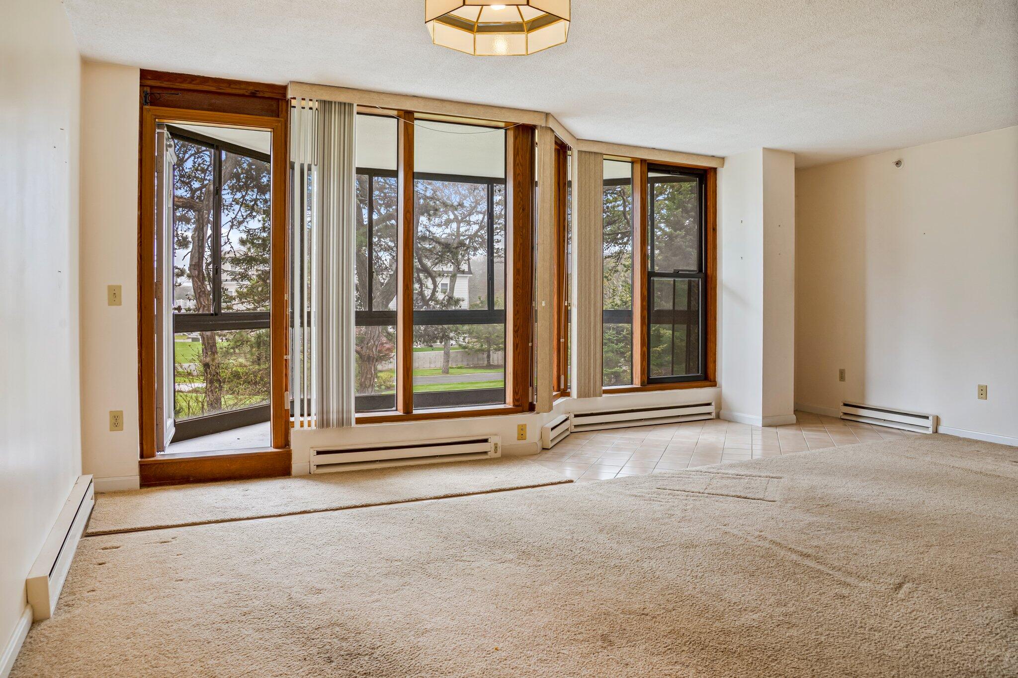 215 E Grand Avenue, 206