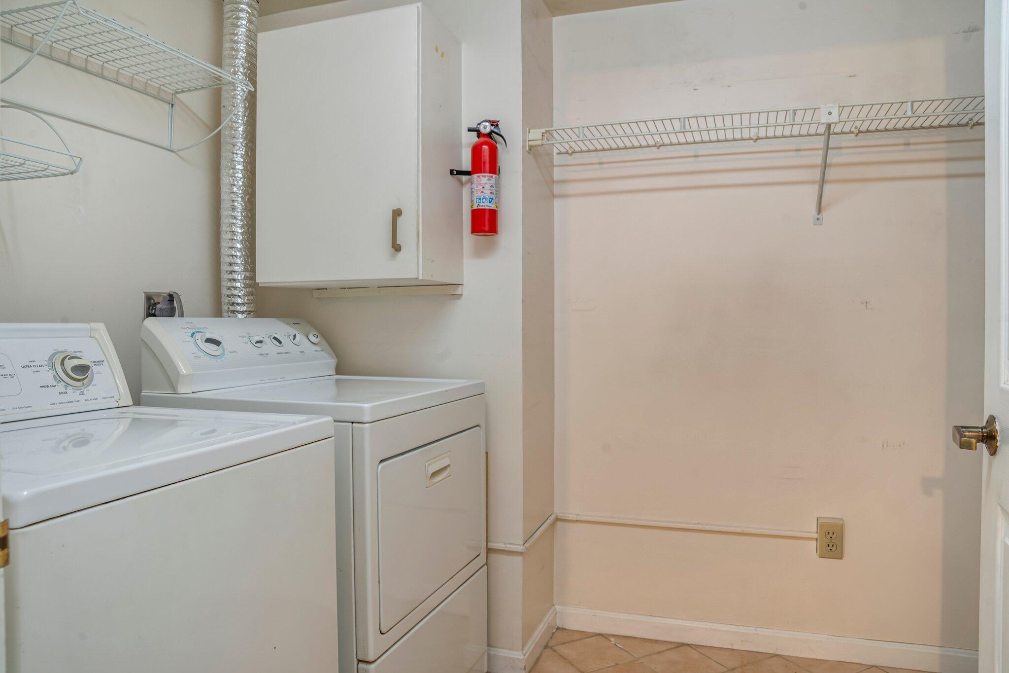 215 E Grand Avenue, 206