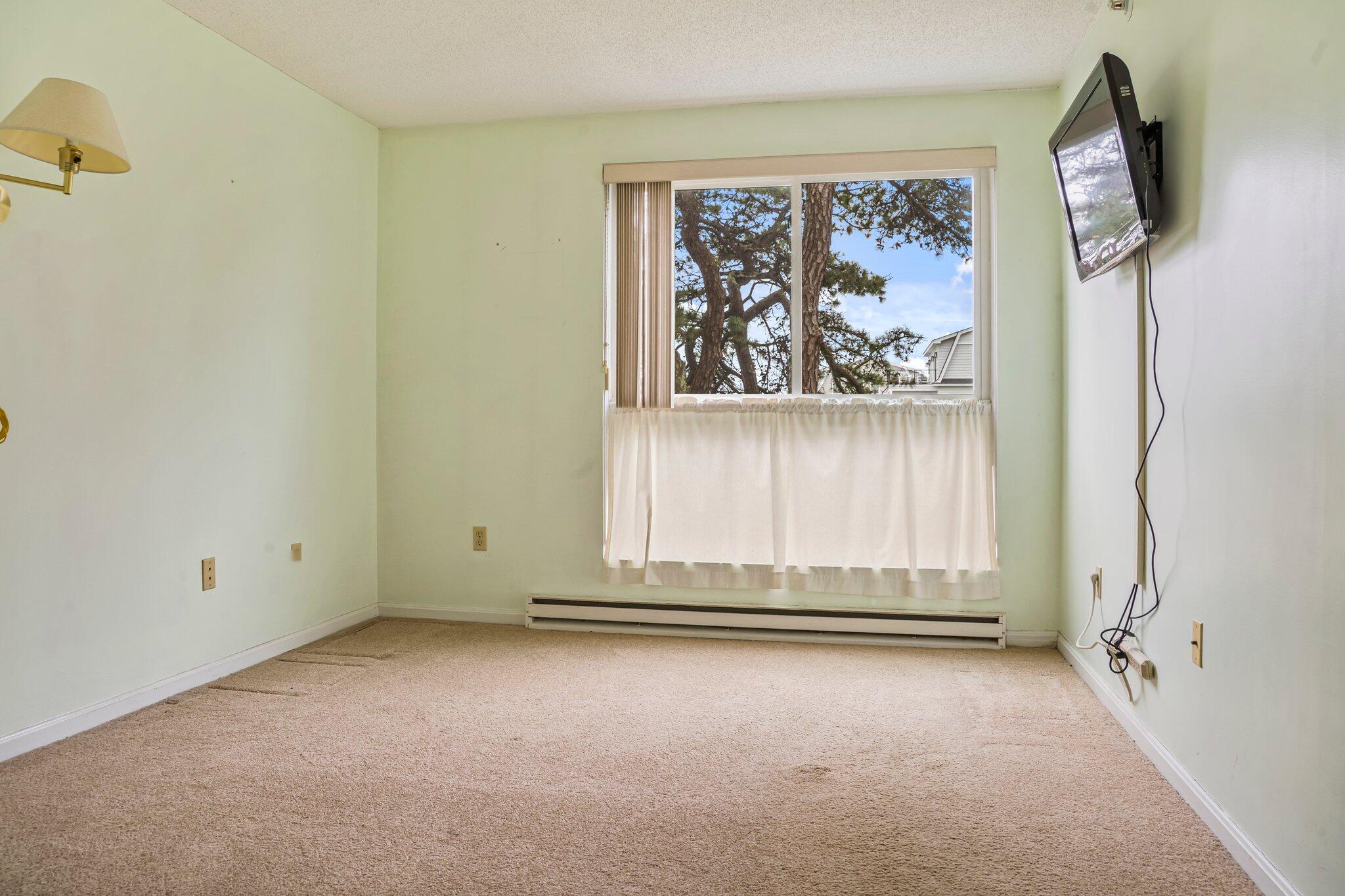 215 E Grand Avenue, 206