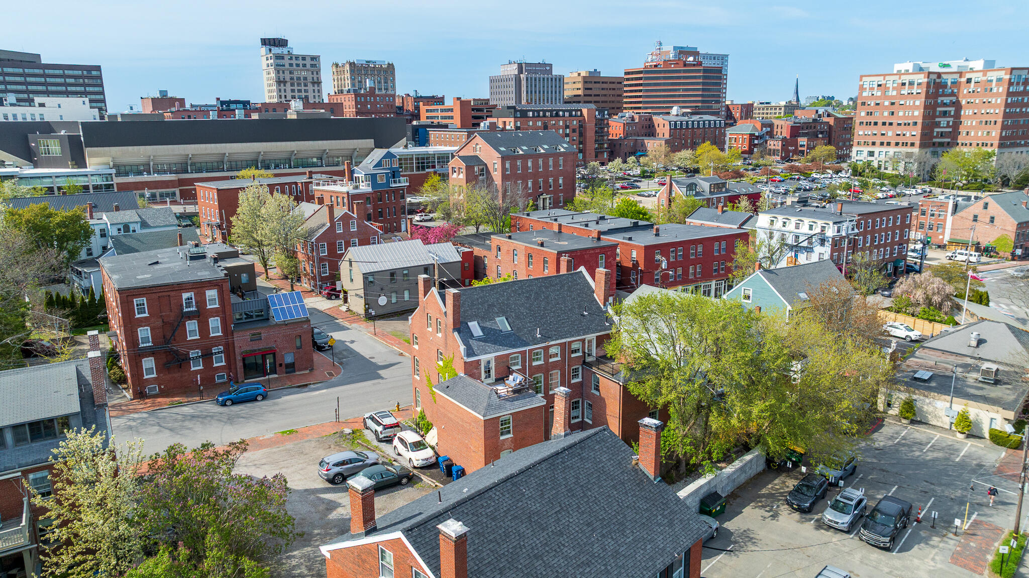 32 Pleasant Street, 3