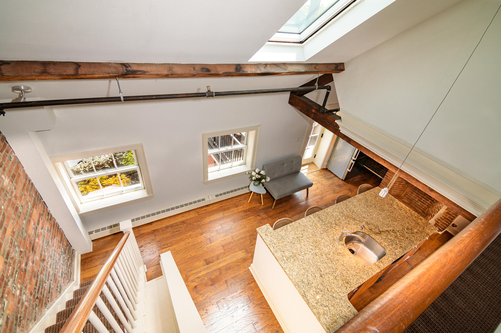 32 Pleasant Street, 3