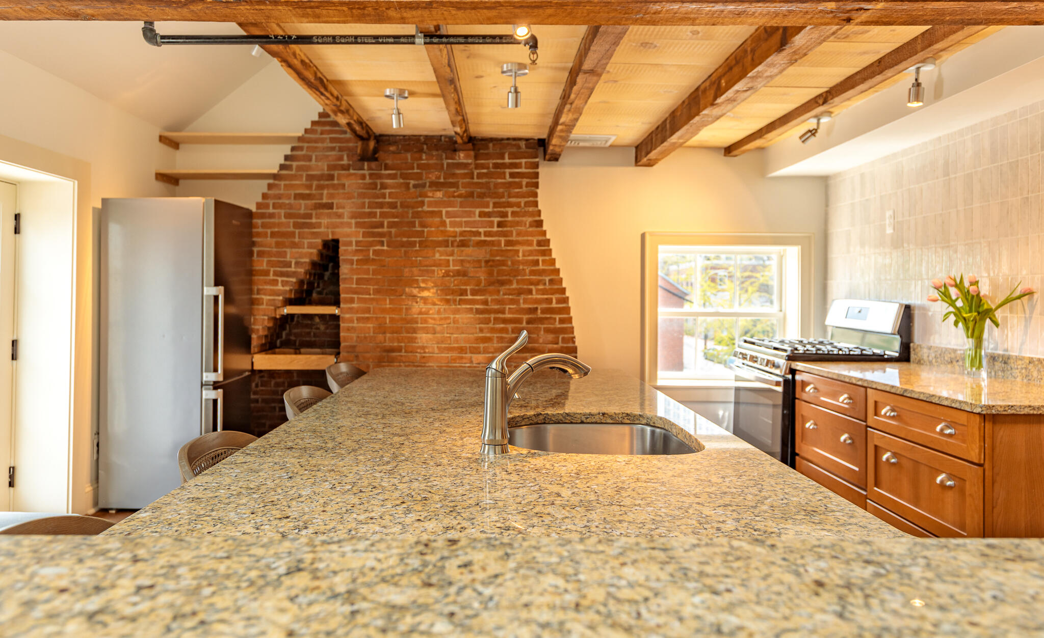 32 Pleasant Street, 3