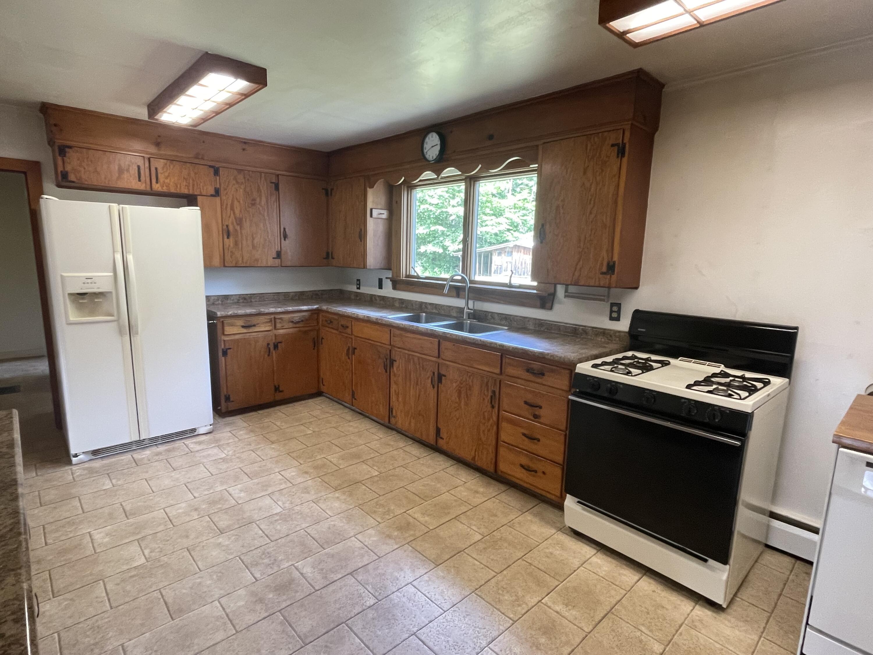 825 Intervale Road