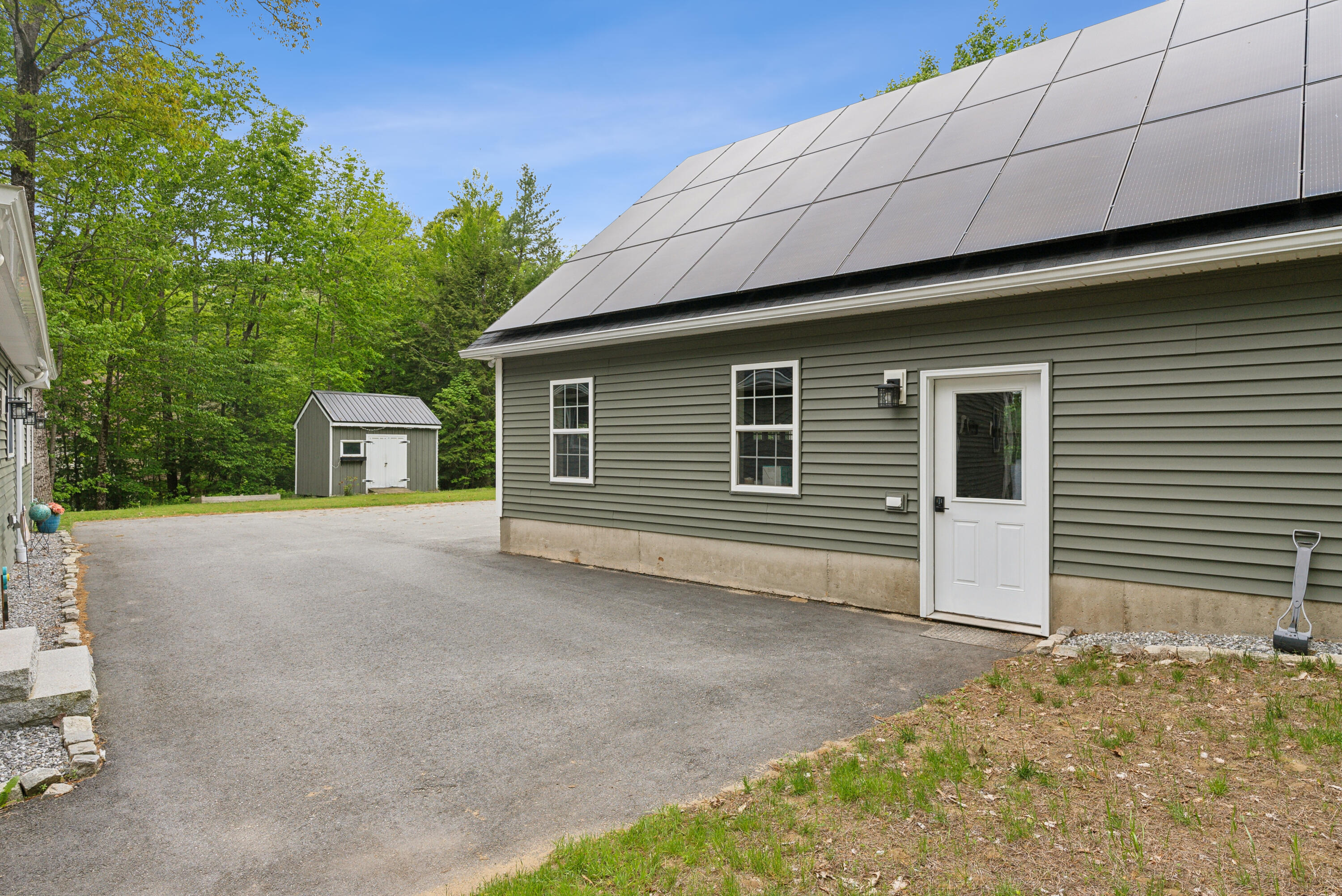 37 Scott Drive