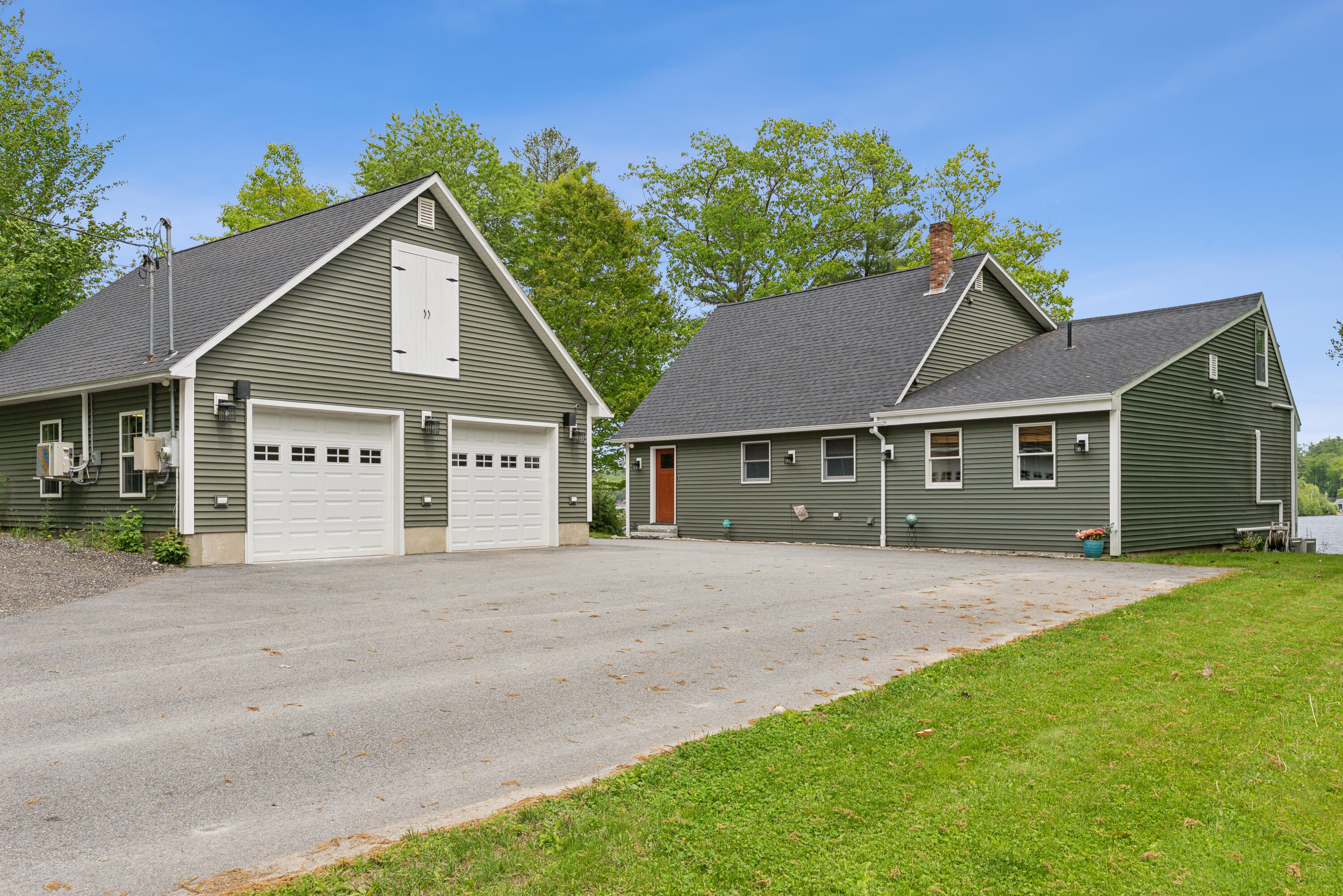 37 Scott Drive