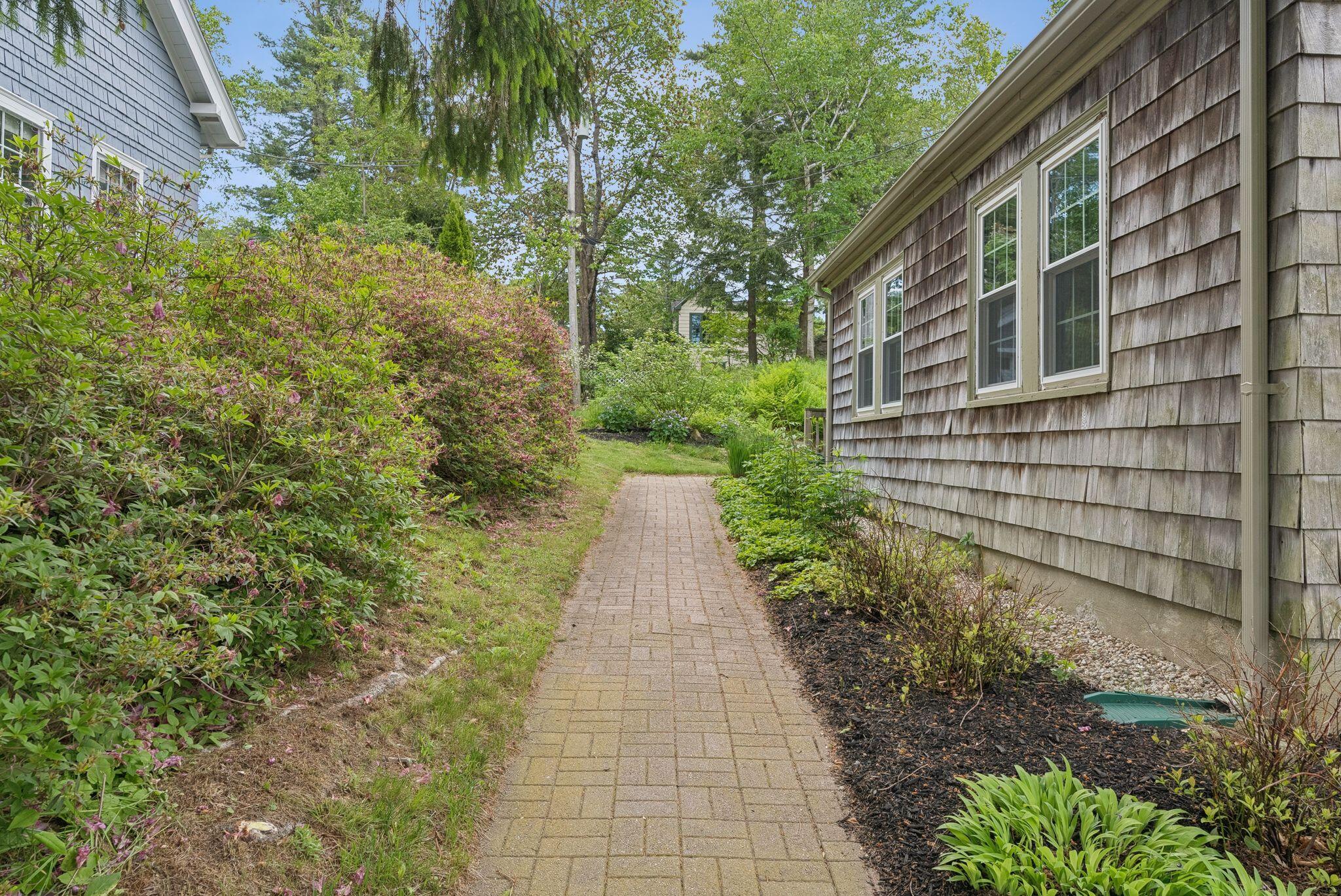 20 Elmwood Road