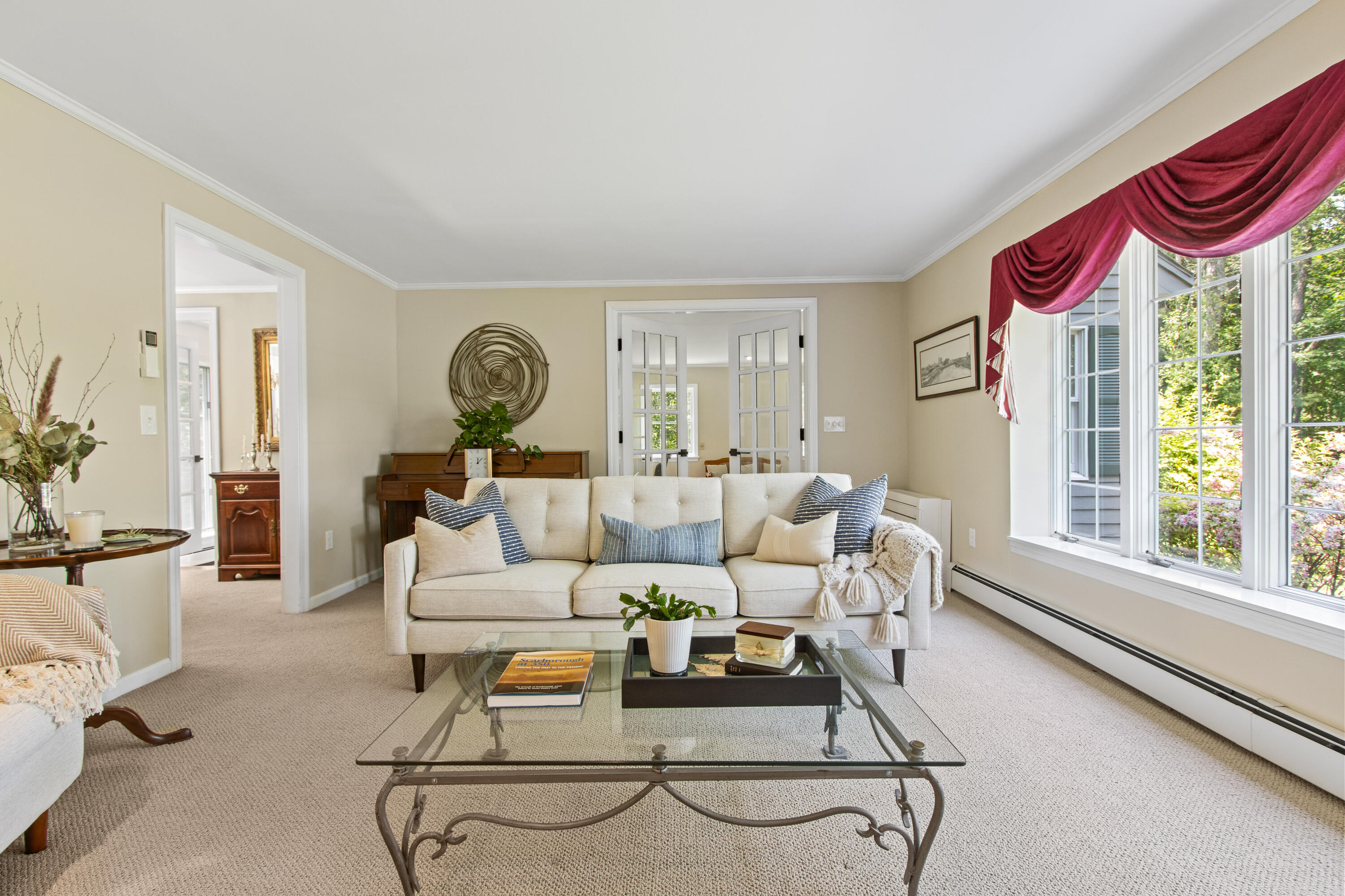 6 Hackmatack Drive