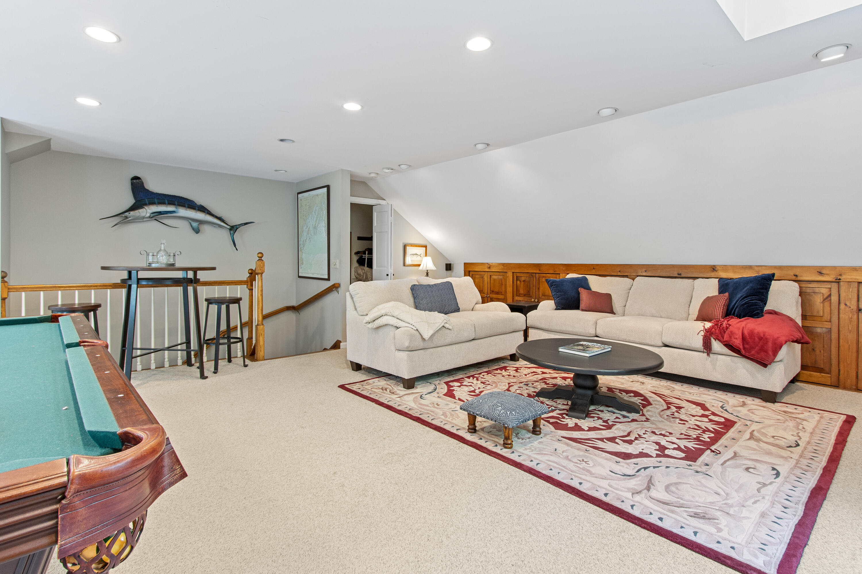 6 Hackmatack Drive