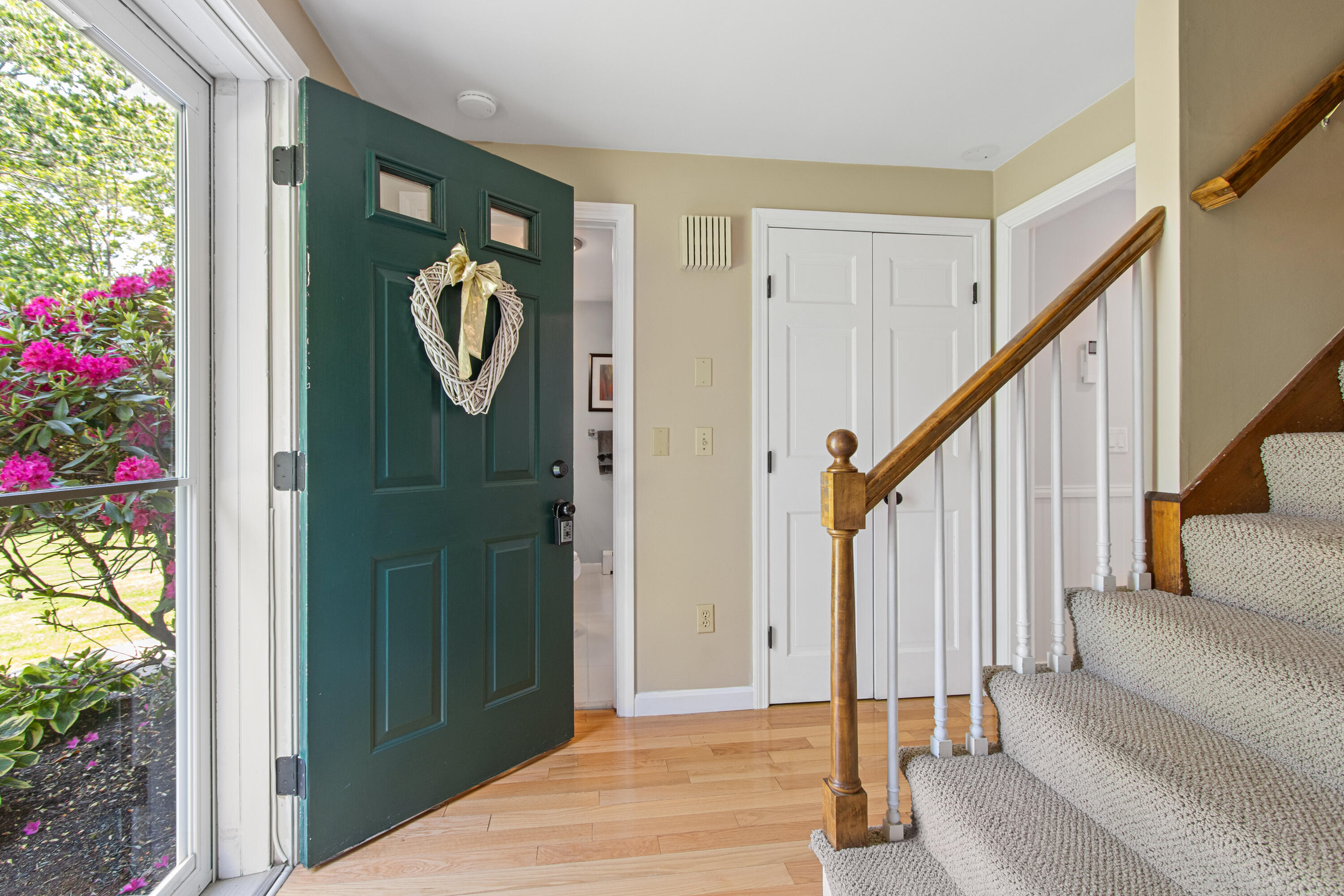 6 Hackmatack Drive