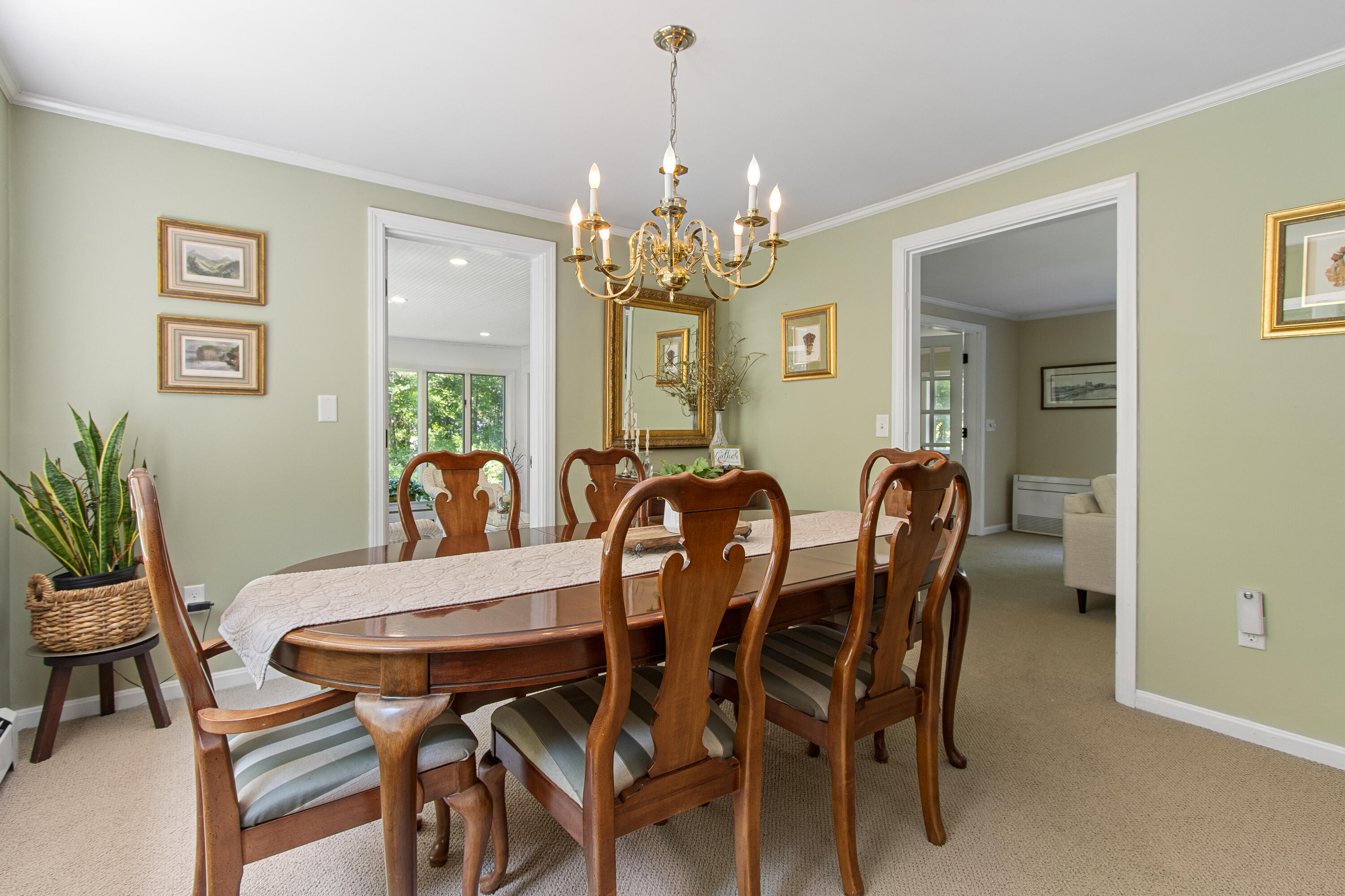 6 Hackmatack Drive
