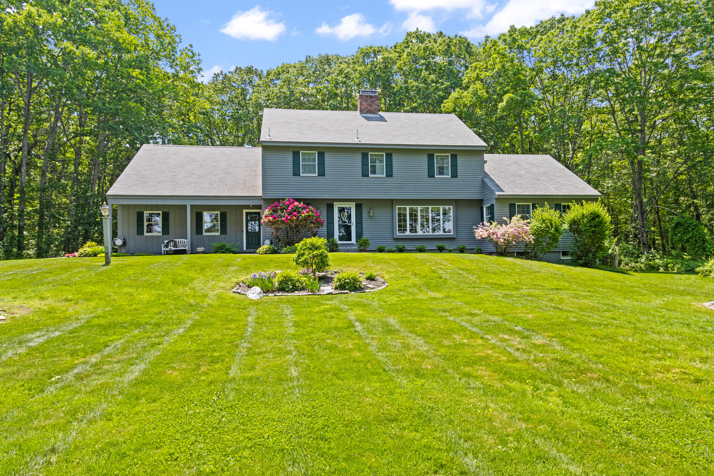 6 Hackmatack Drive
