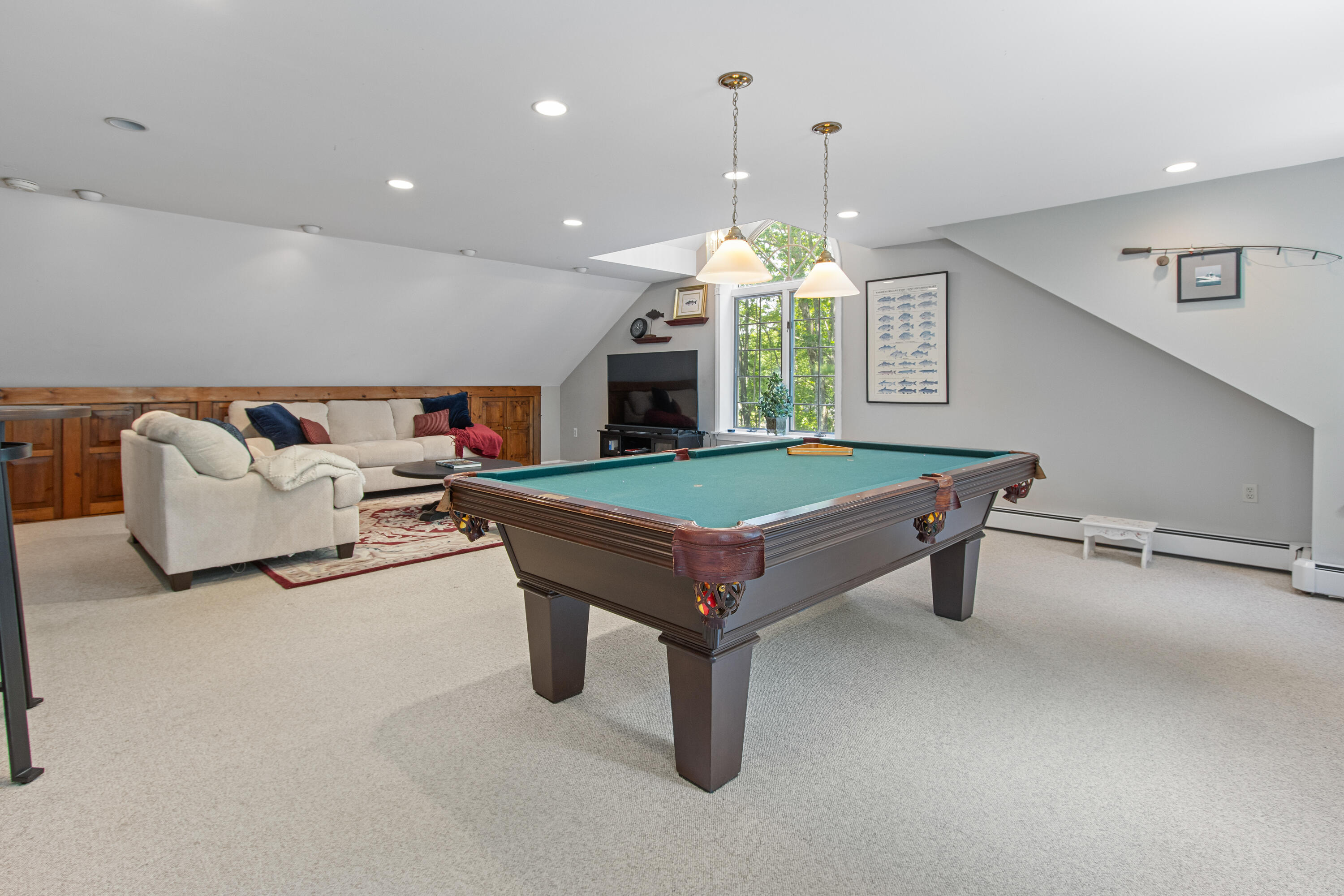 6 Hackmatack Drive