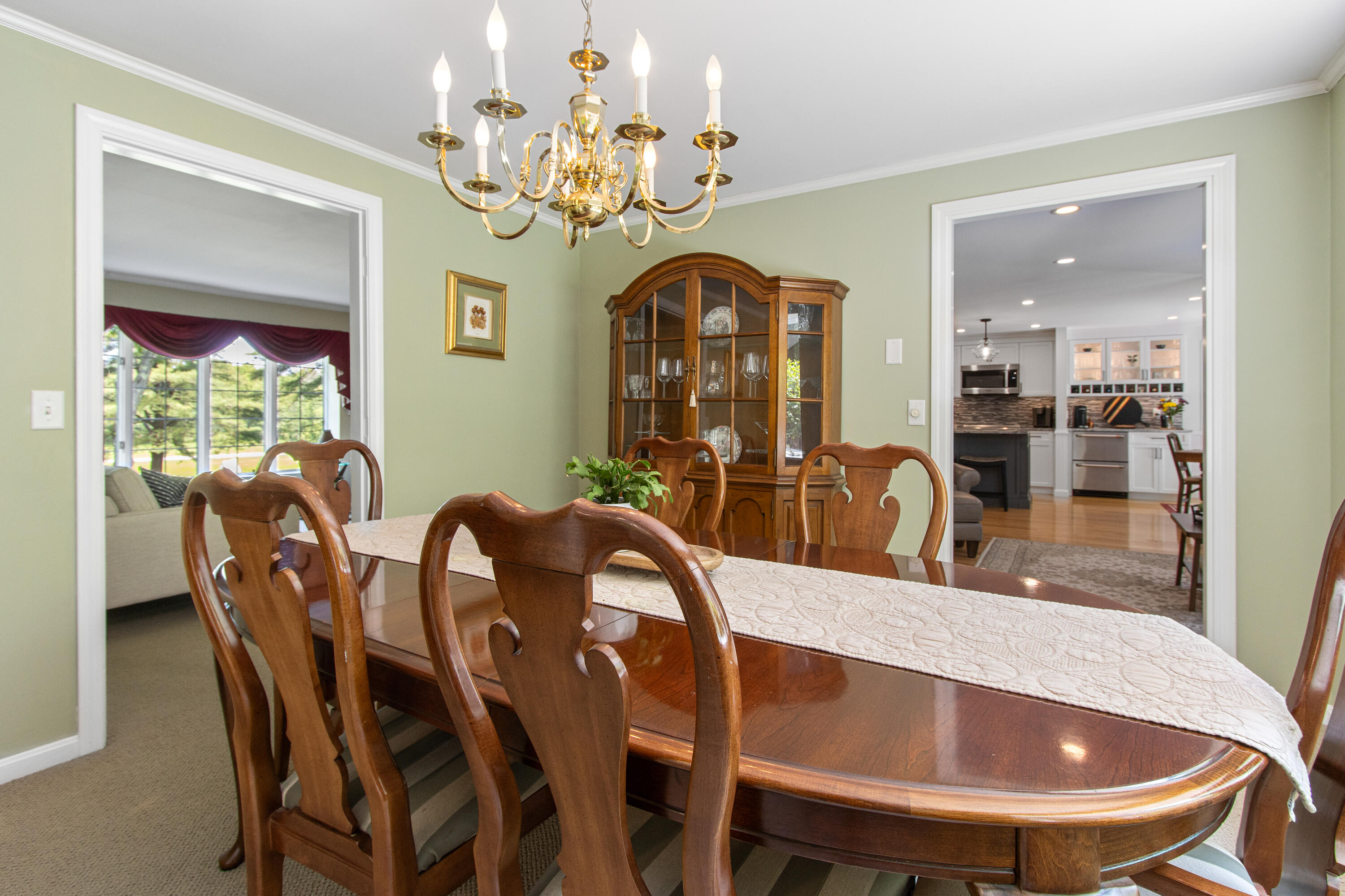 6 Hackmatack Drive