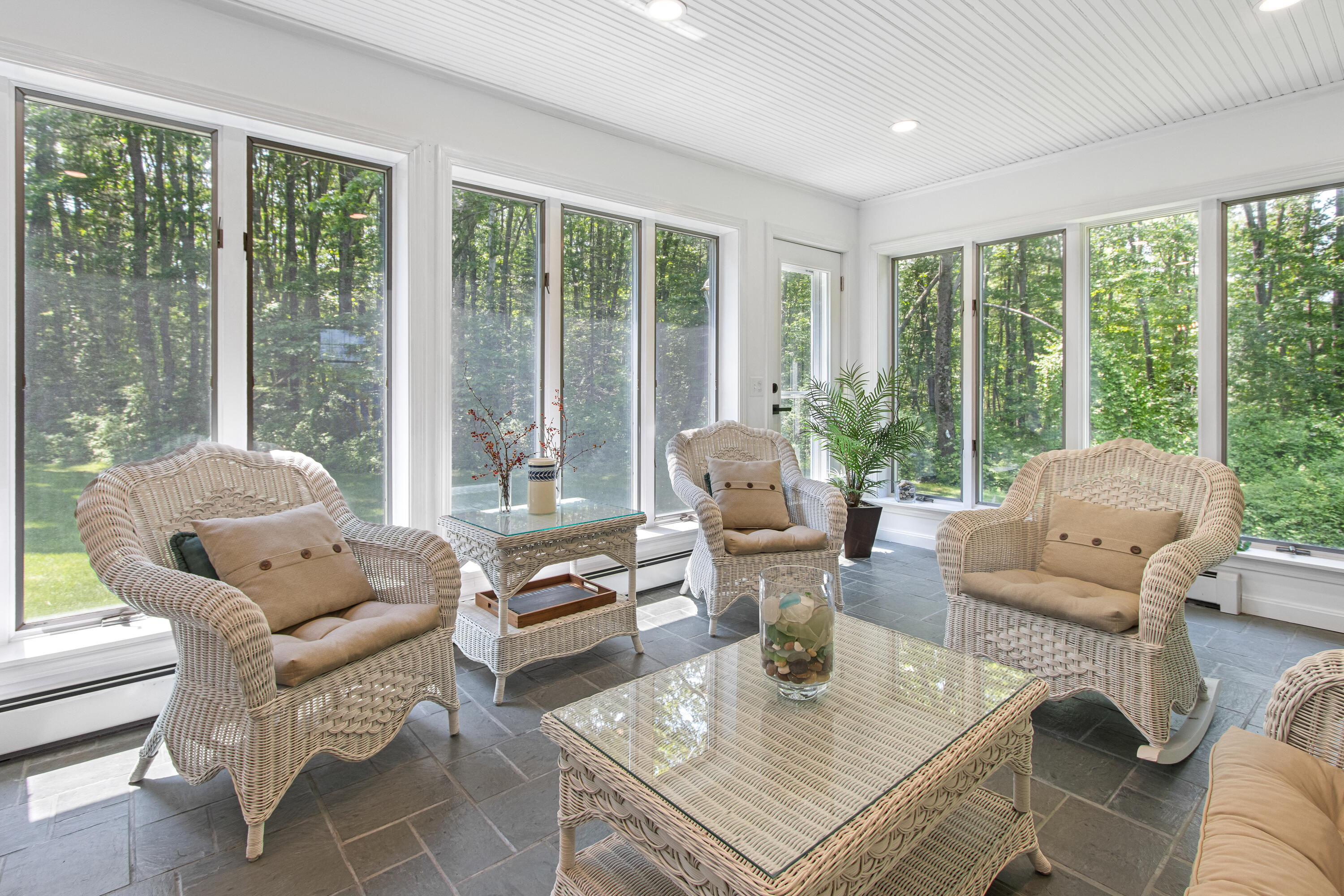 6 Hackmatack Drive