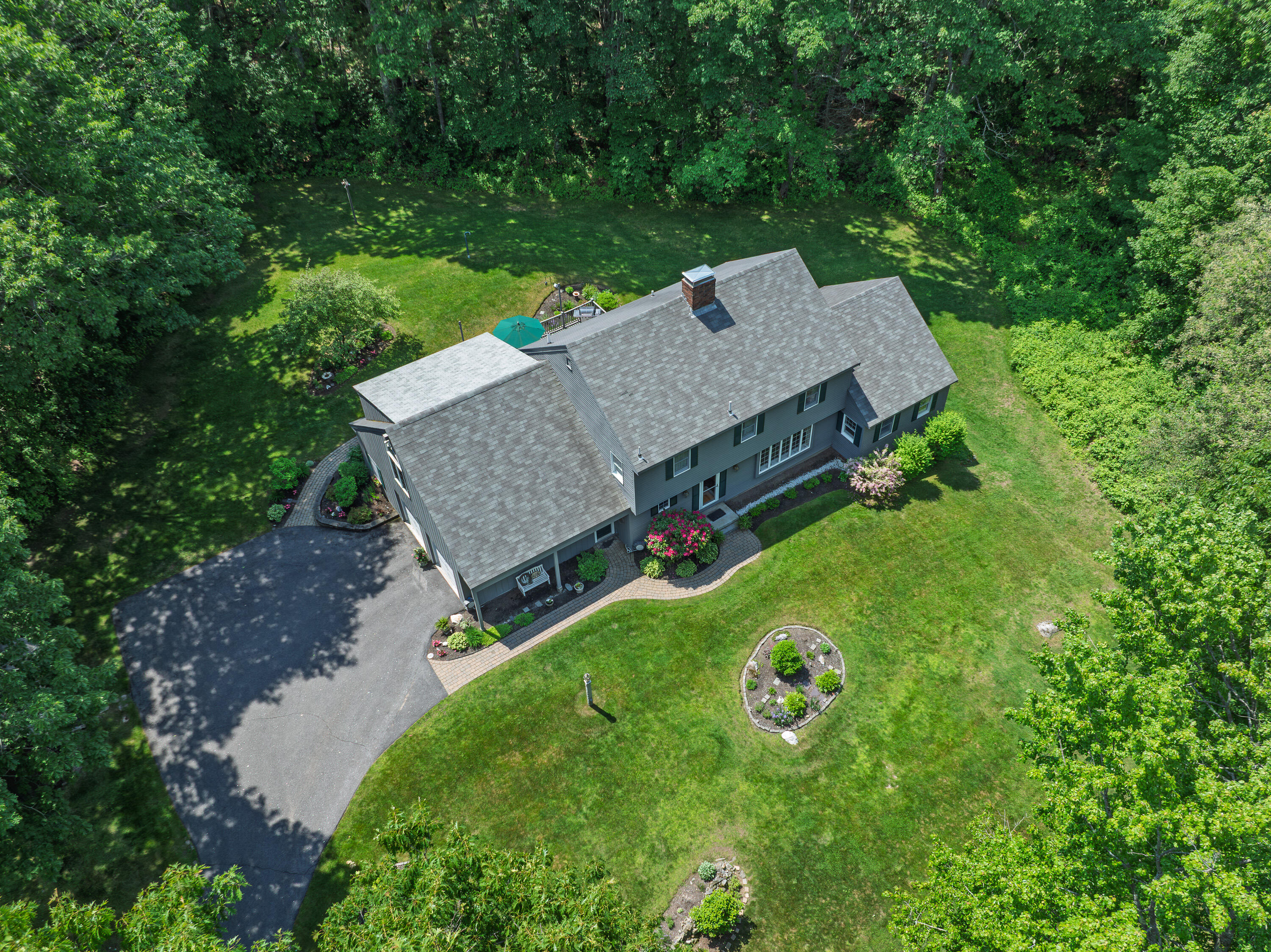 6 Hackmatack Drive