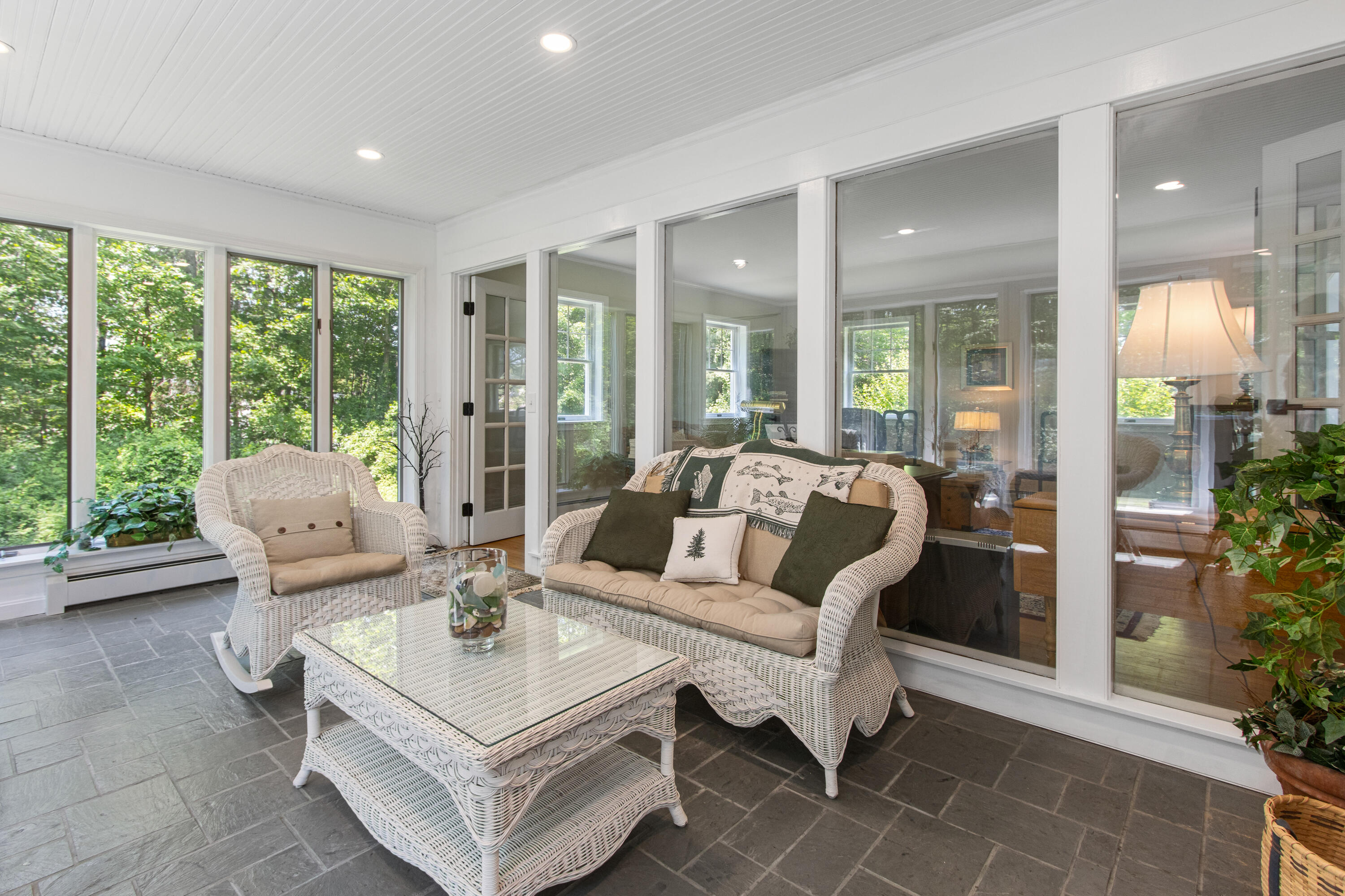 6 Hackmatack Drive